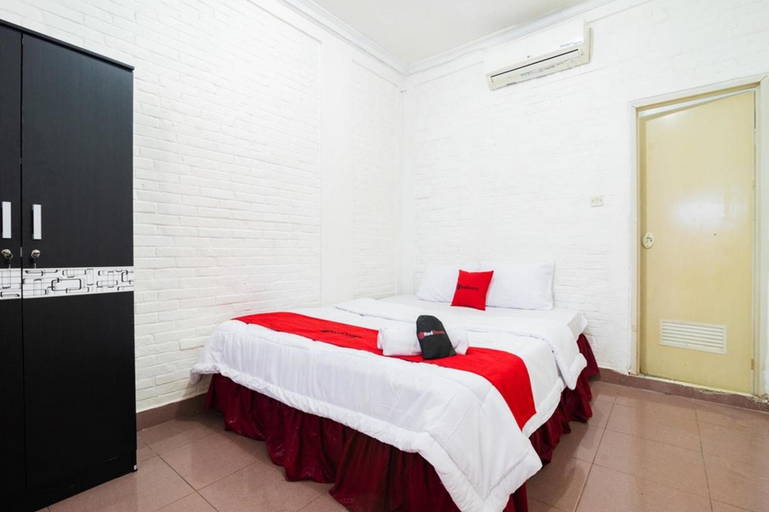 Double Room - Photo 4