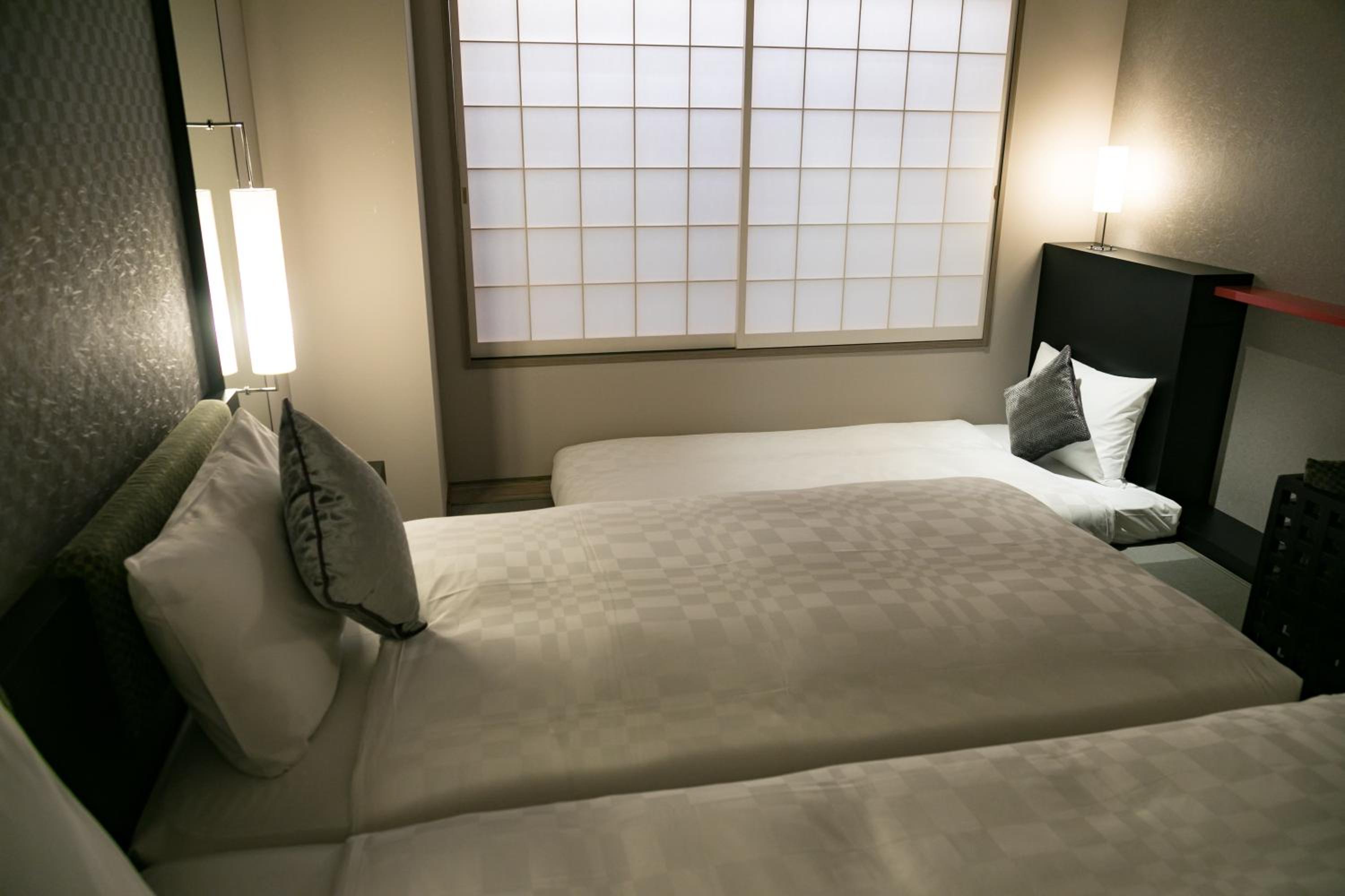 Triple Room(2 Beds and 1 Futon) photo 3