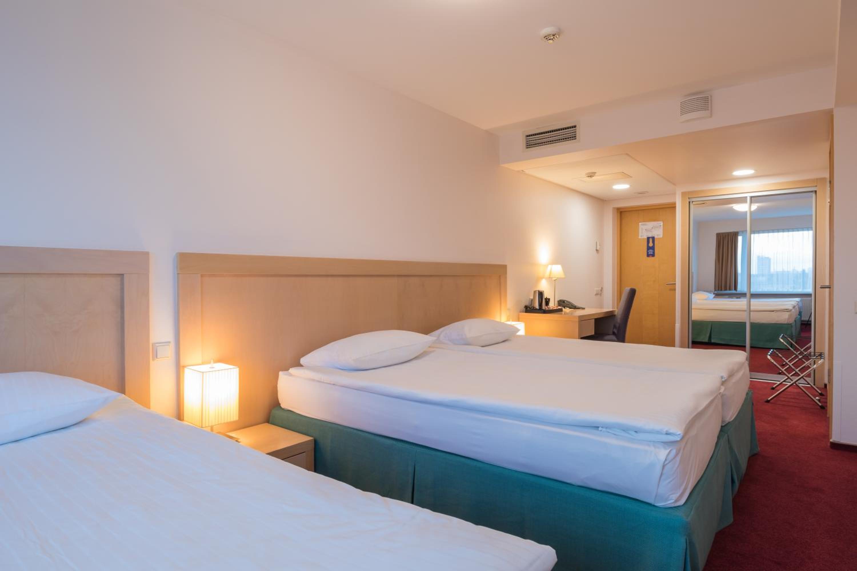 Standard Triple Room - Photo 4