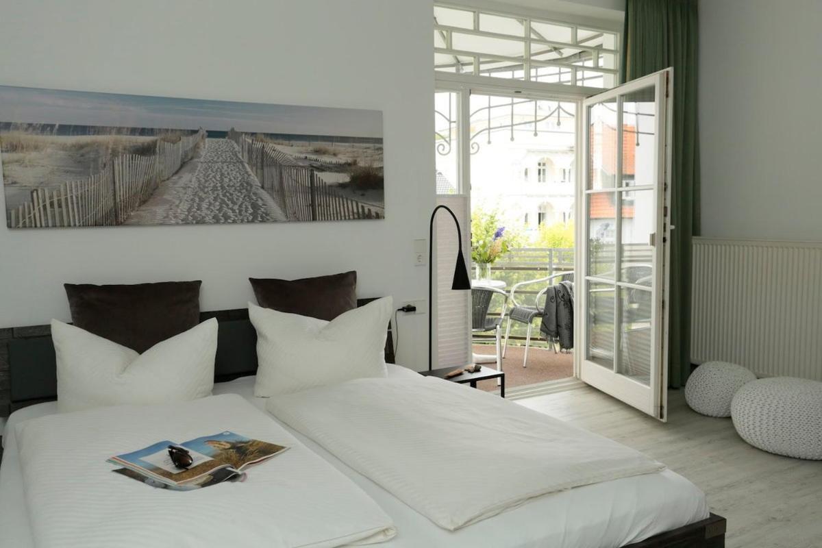 Junior Suite with Balcony photo 1