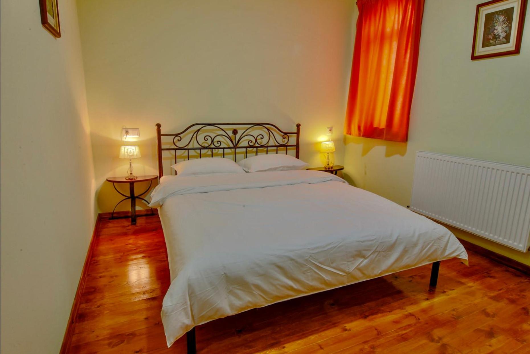 Double Room with Mountain View - Photo 7
