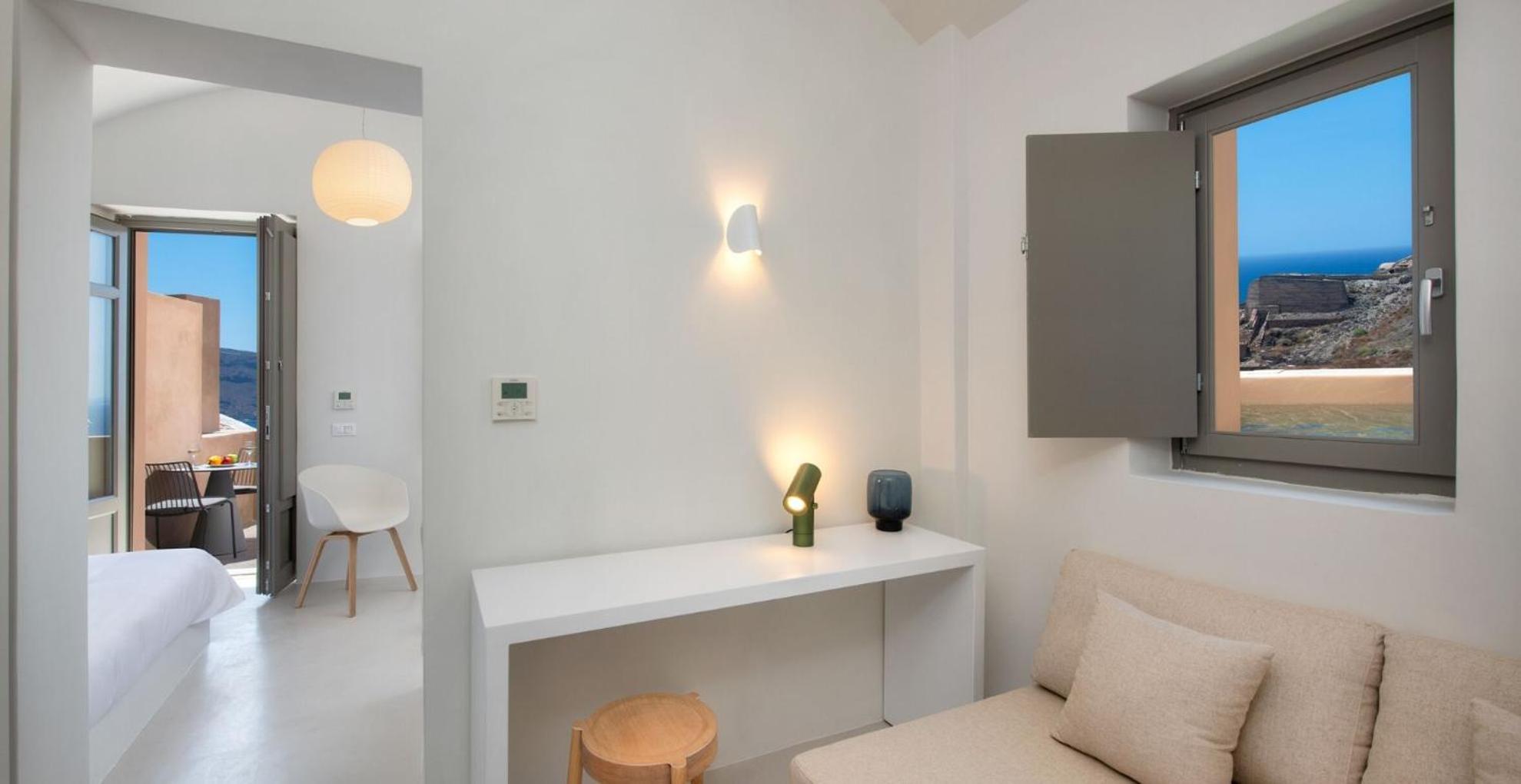 Superior Jetted tub Suite Sea View - Photo 6