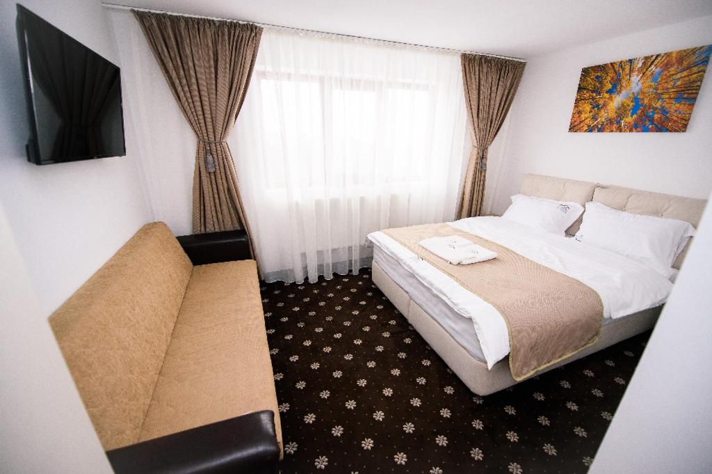 Triple Room - Photo 1