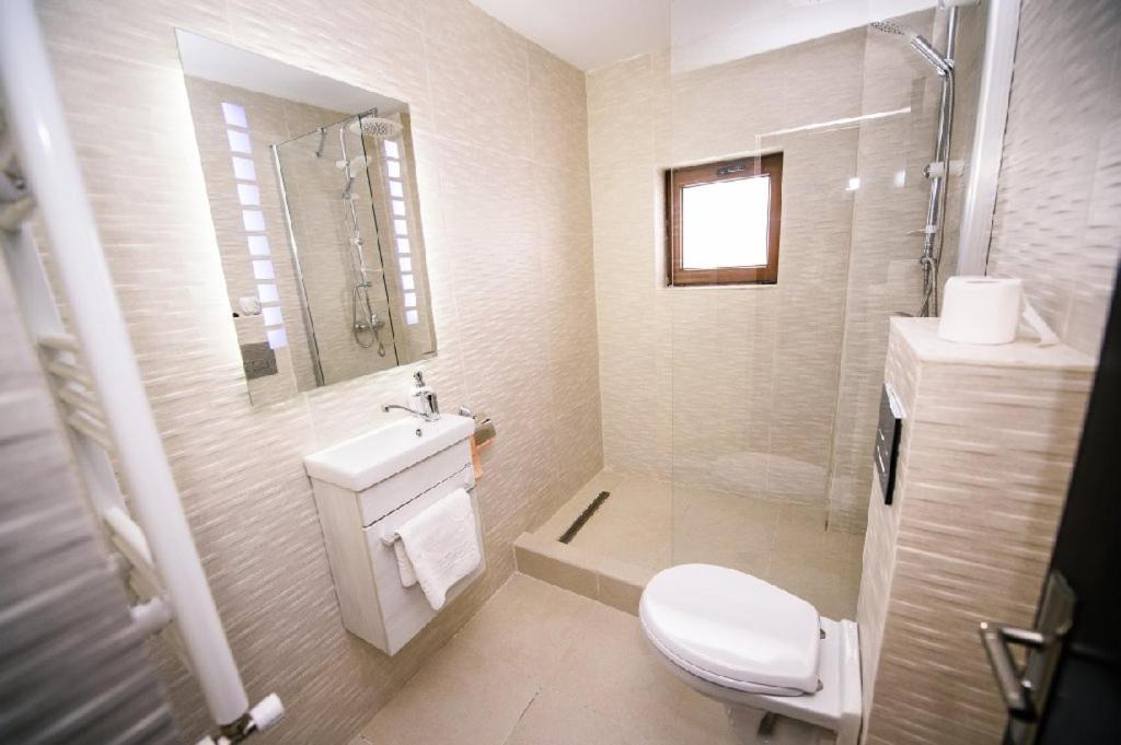 Triple Room - Photo 5