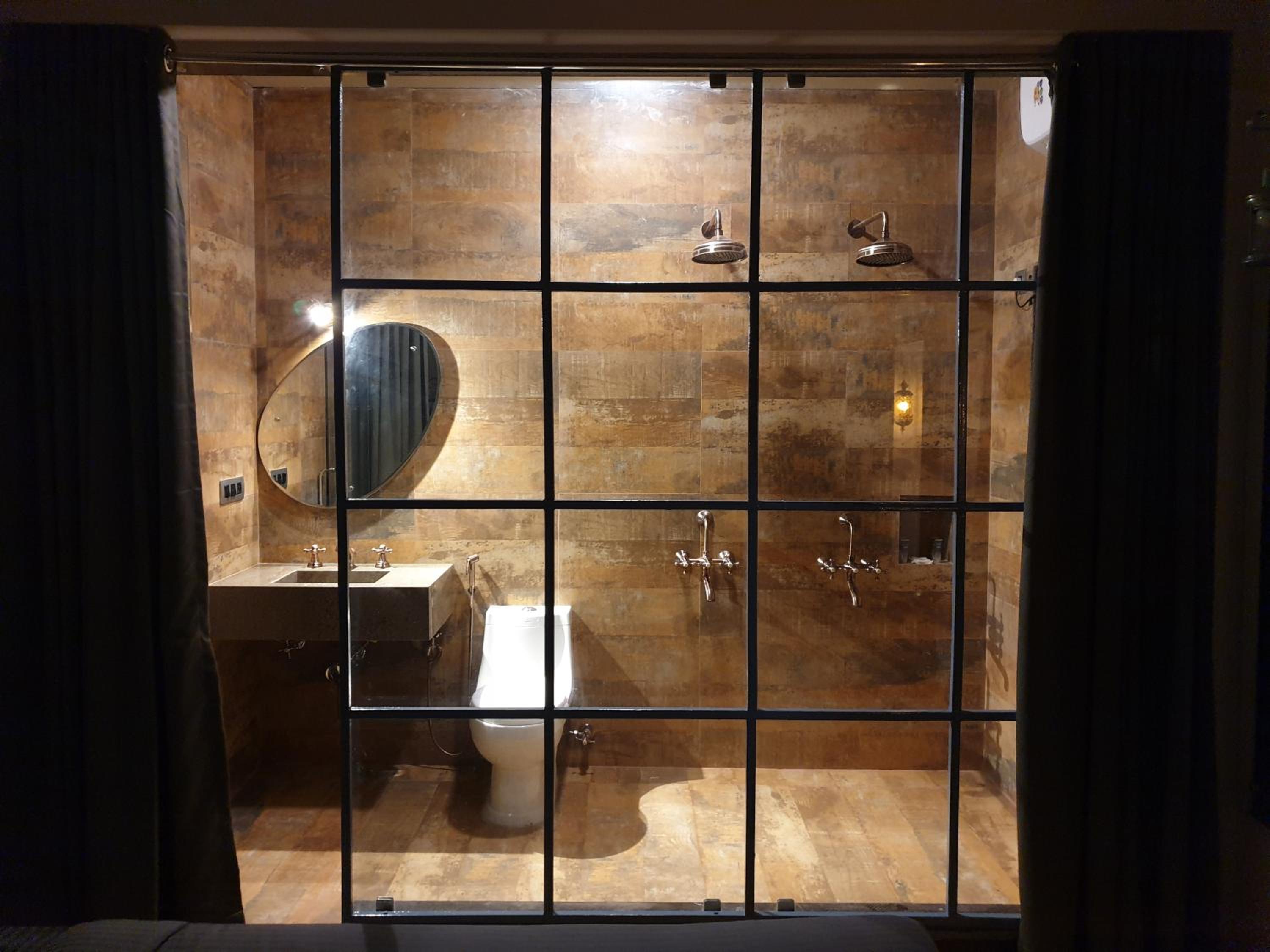 Large Twin Room - Photo 2