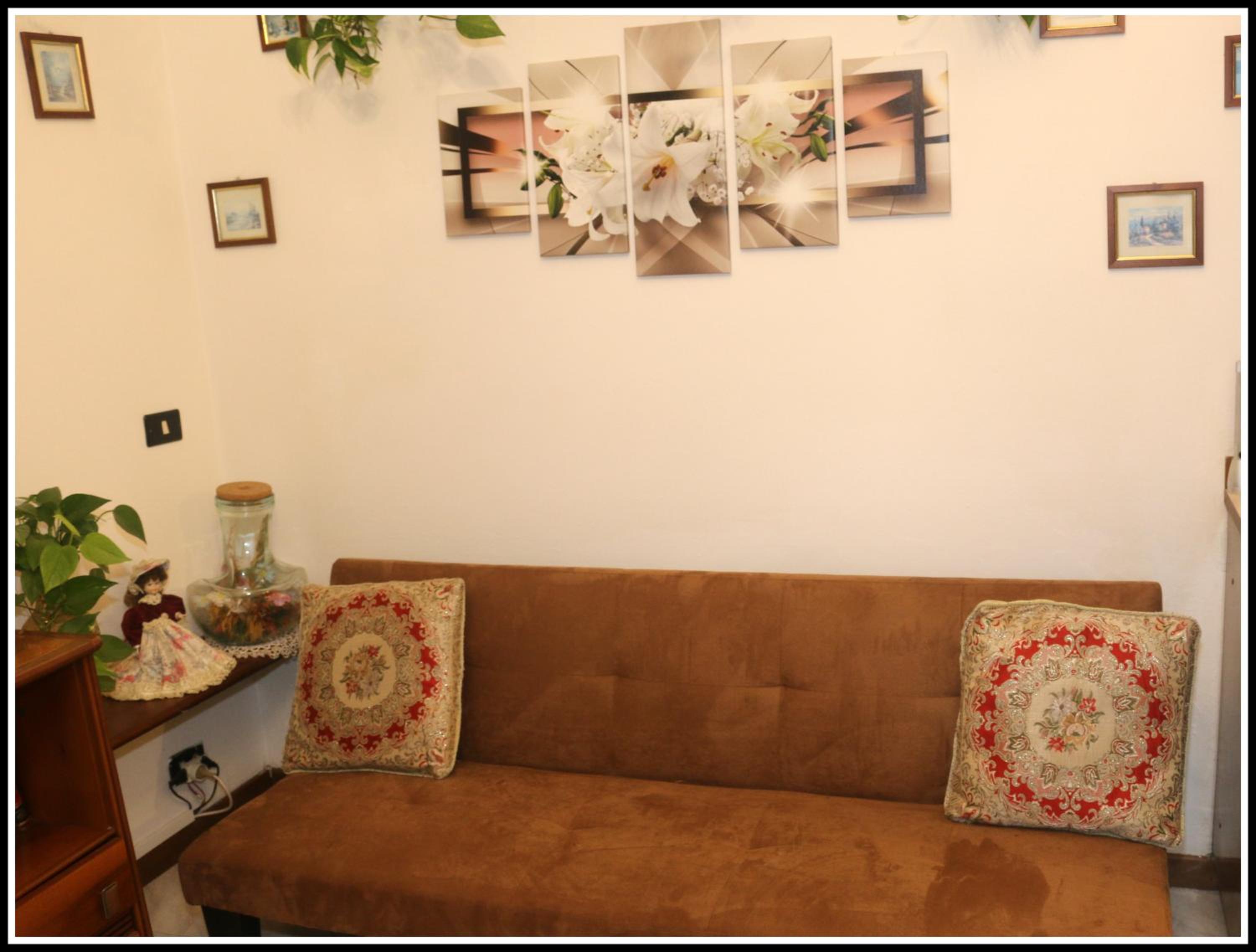One-Bedroom House - Photo 3