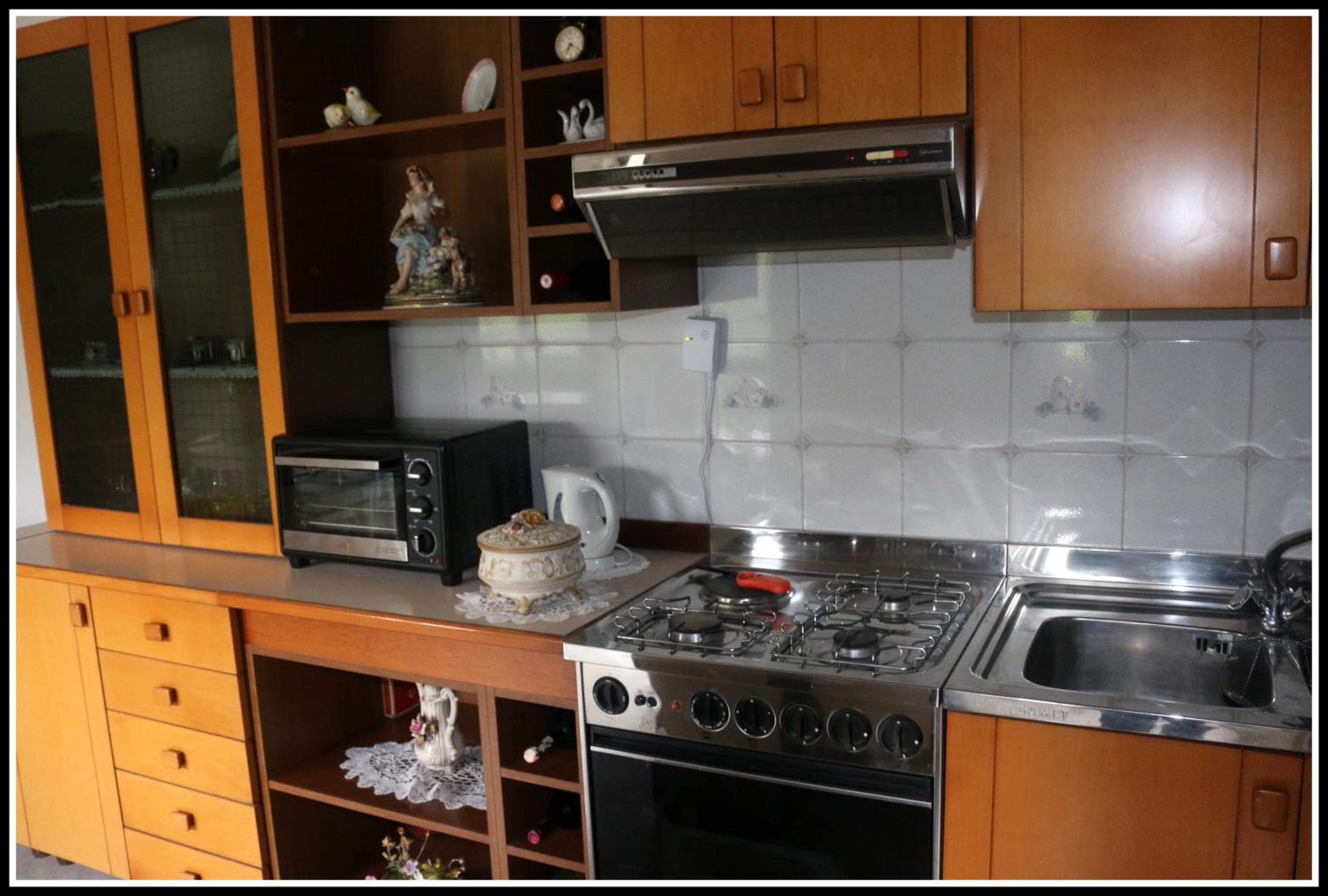 One-Bedroom House - Photo 31