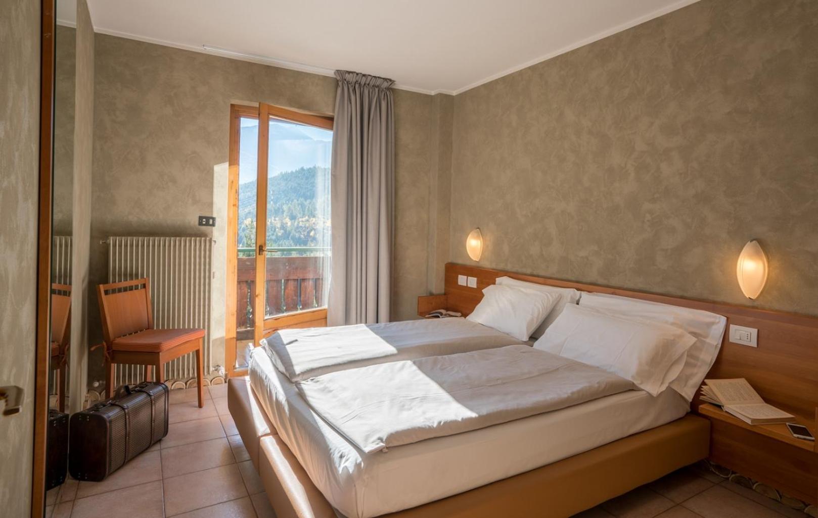 Superior One-Bedroom Apartment with Balcony