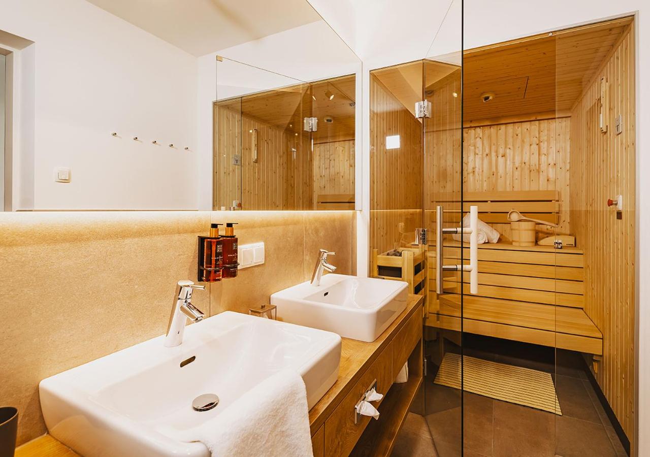 Four-Bedroom Penthouse with Sauna - Photo 9