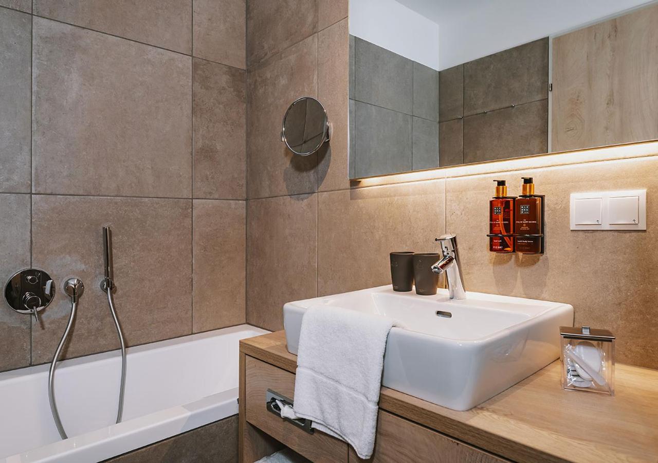 Four-Bedroom Penthouse - Photo 5