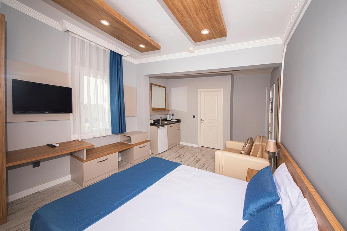 Deluxe Room - Photo 1