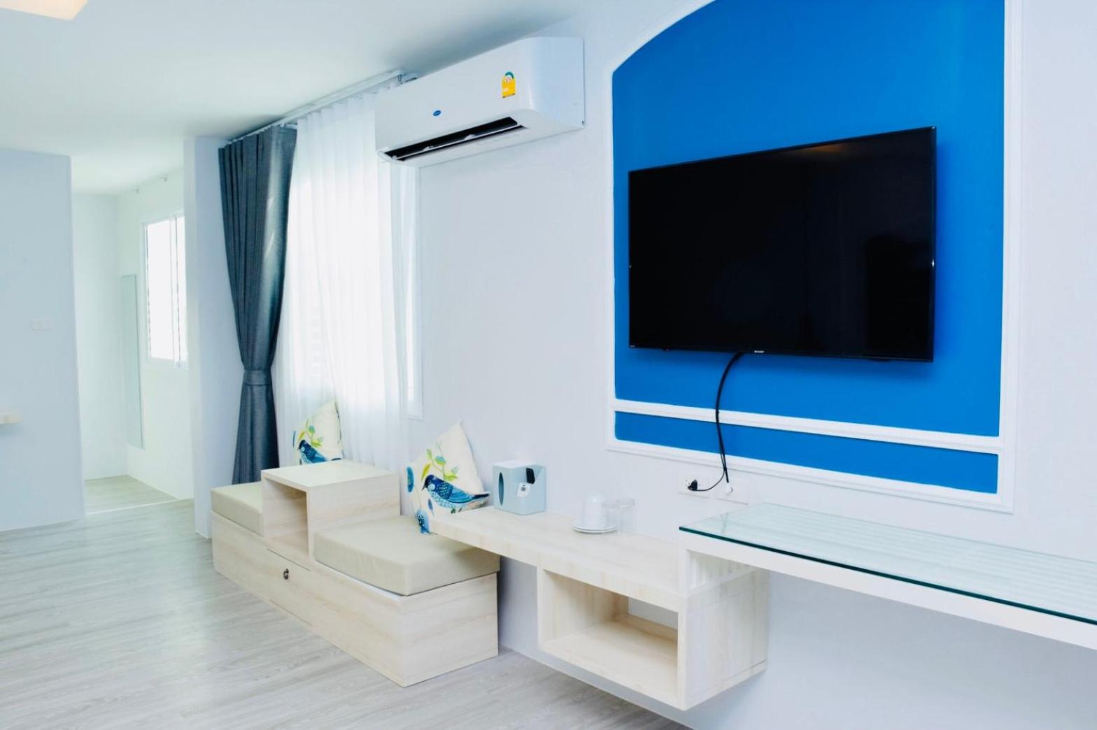 Deluxe Triple Room - Photo 20