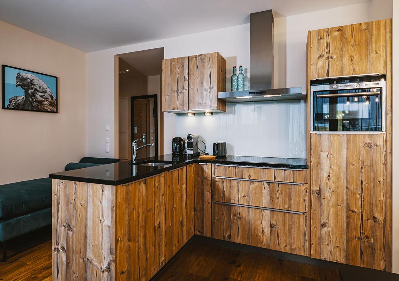 1 Bedroom Suite - Photo 3