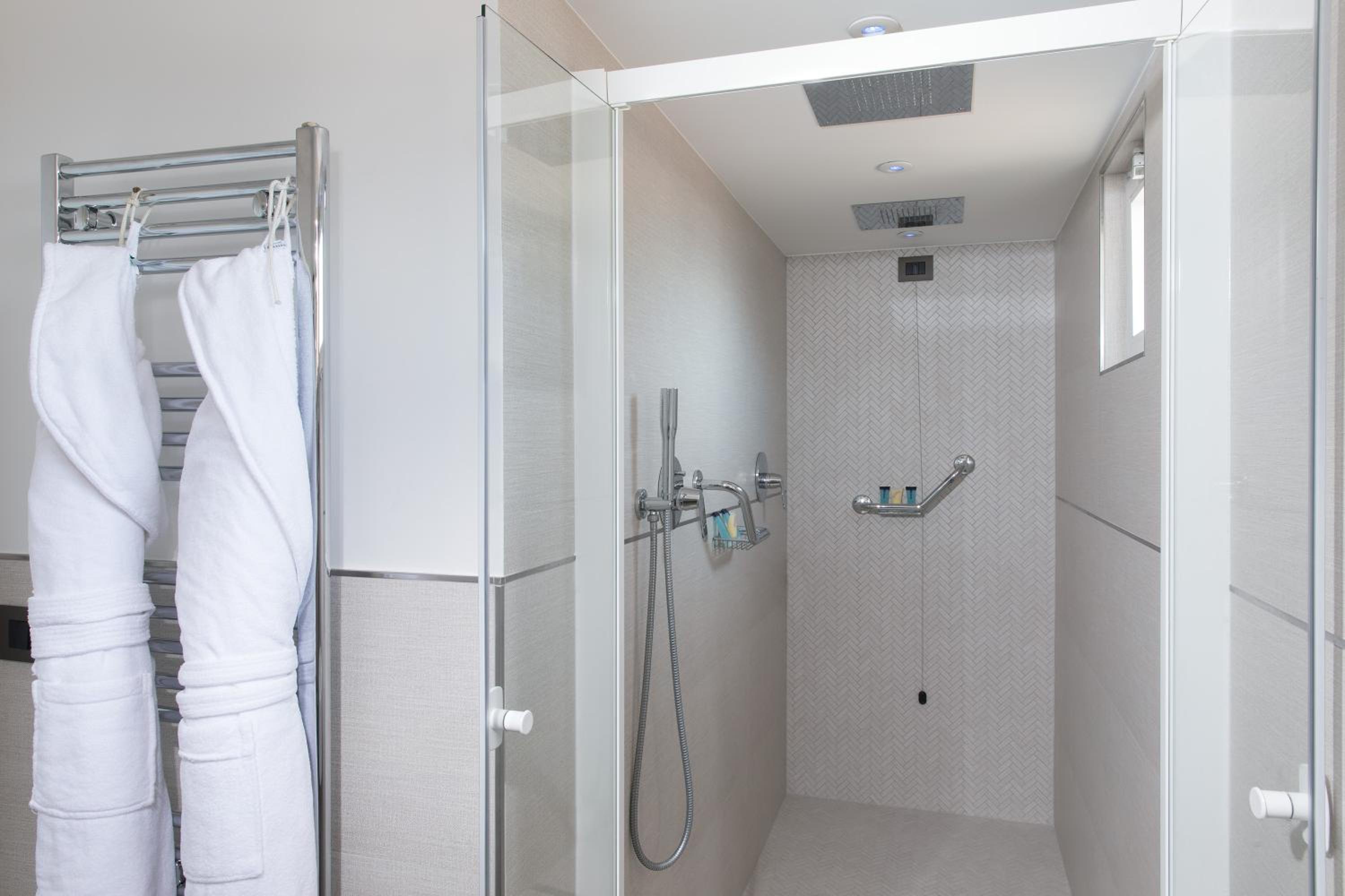 Executive Double or Twin Room - Photo 5