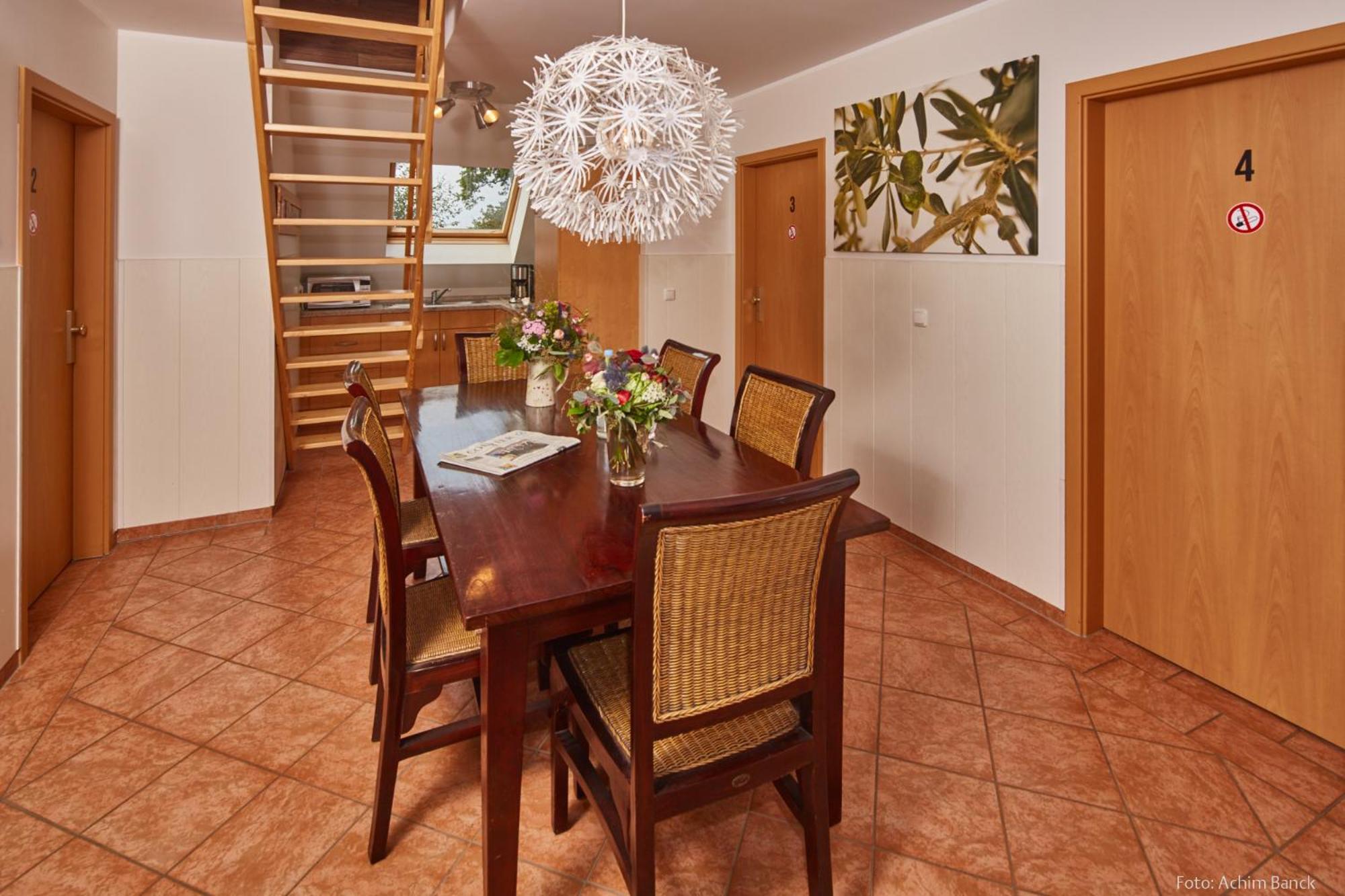 Standard Twin Room with Garden View photo 2