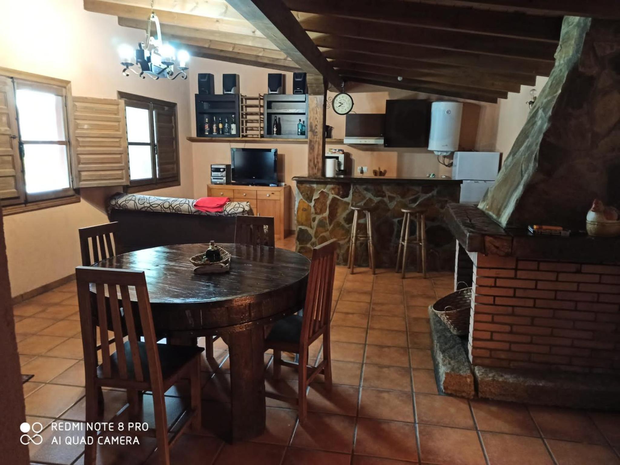 One-Bedroom House - Photo 4