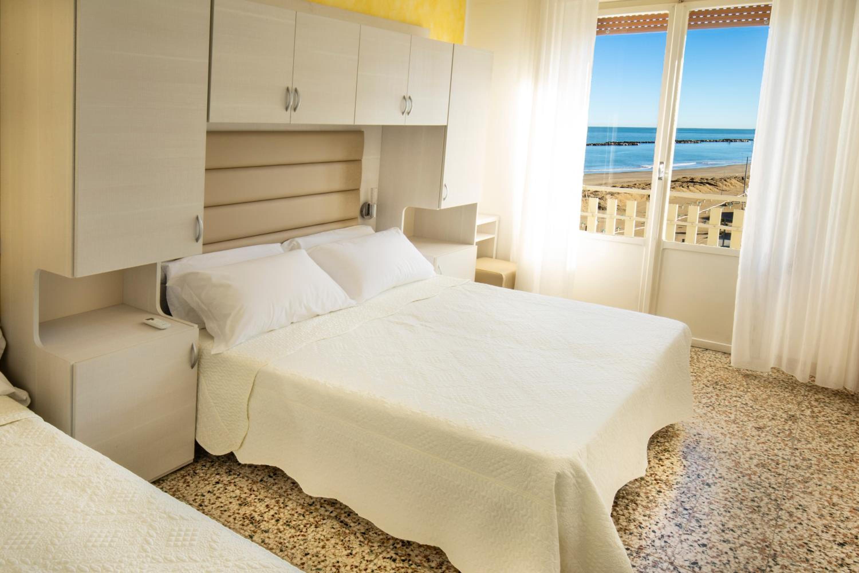 Economy Triple Room