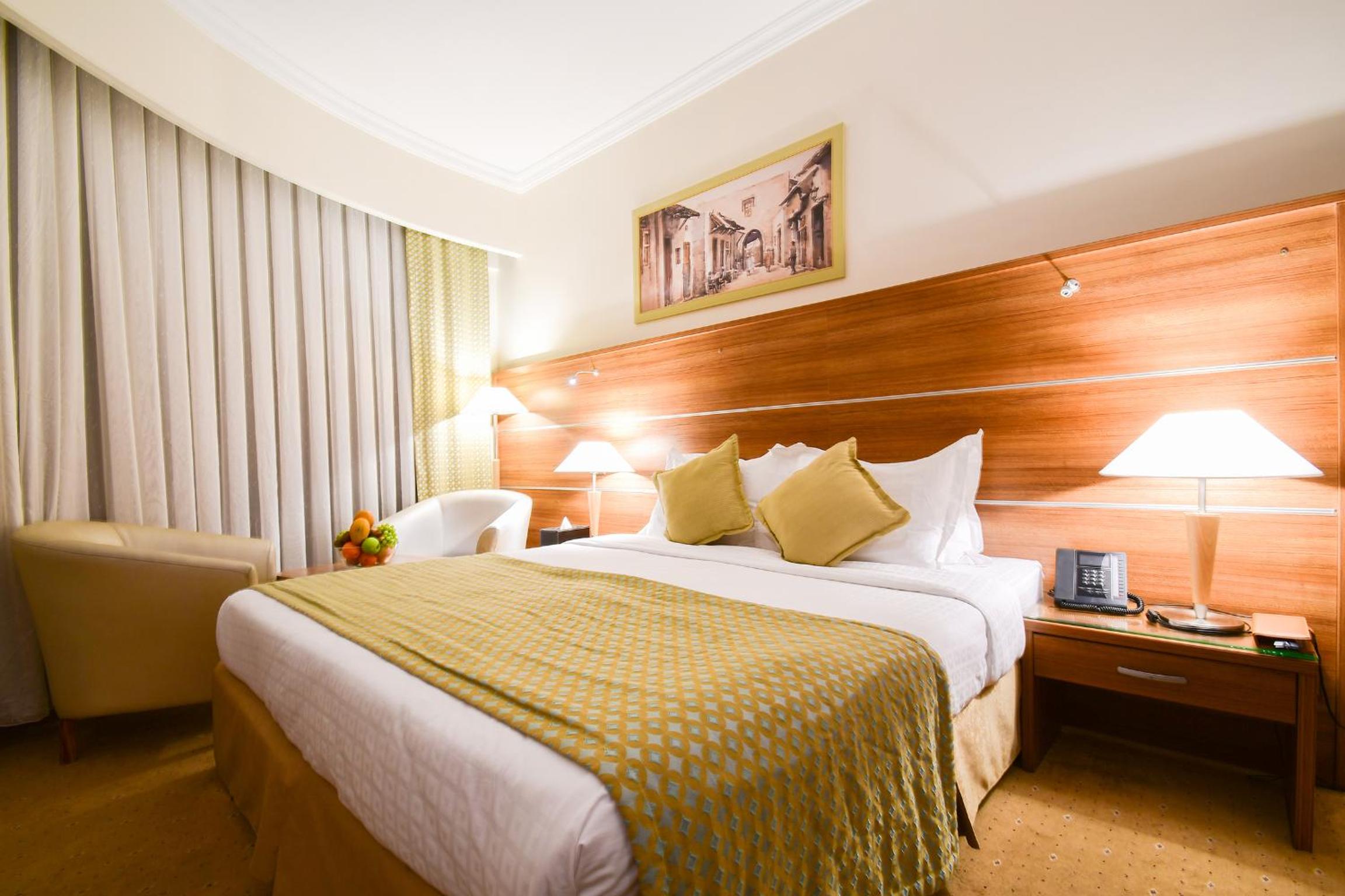 Deluxe Suite - Photo 3