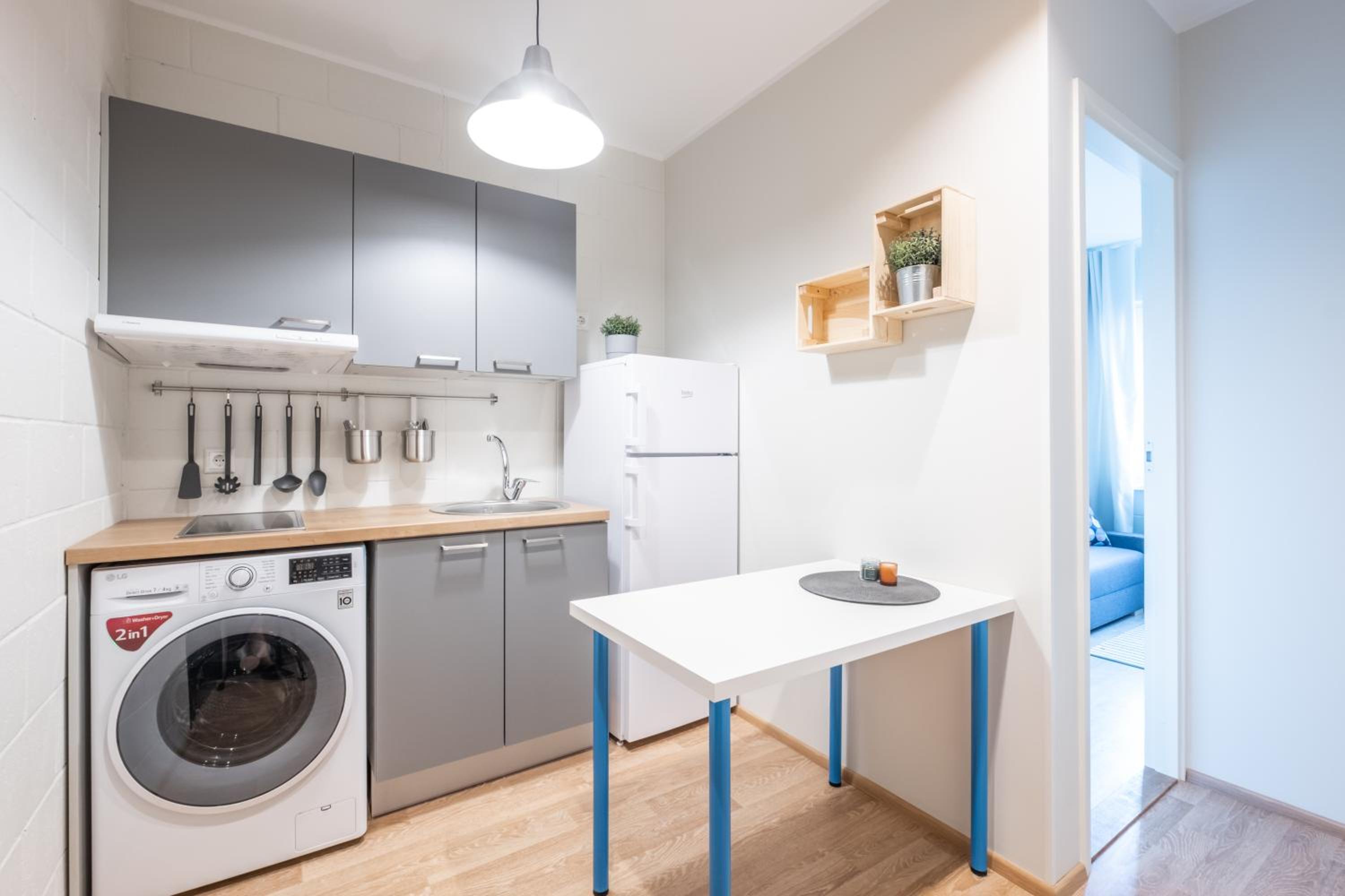 Two-Bedroom Apartment - Photo 3