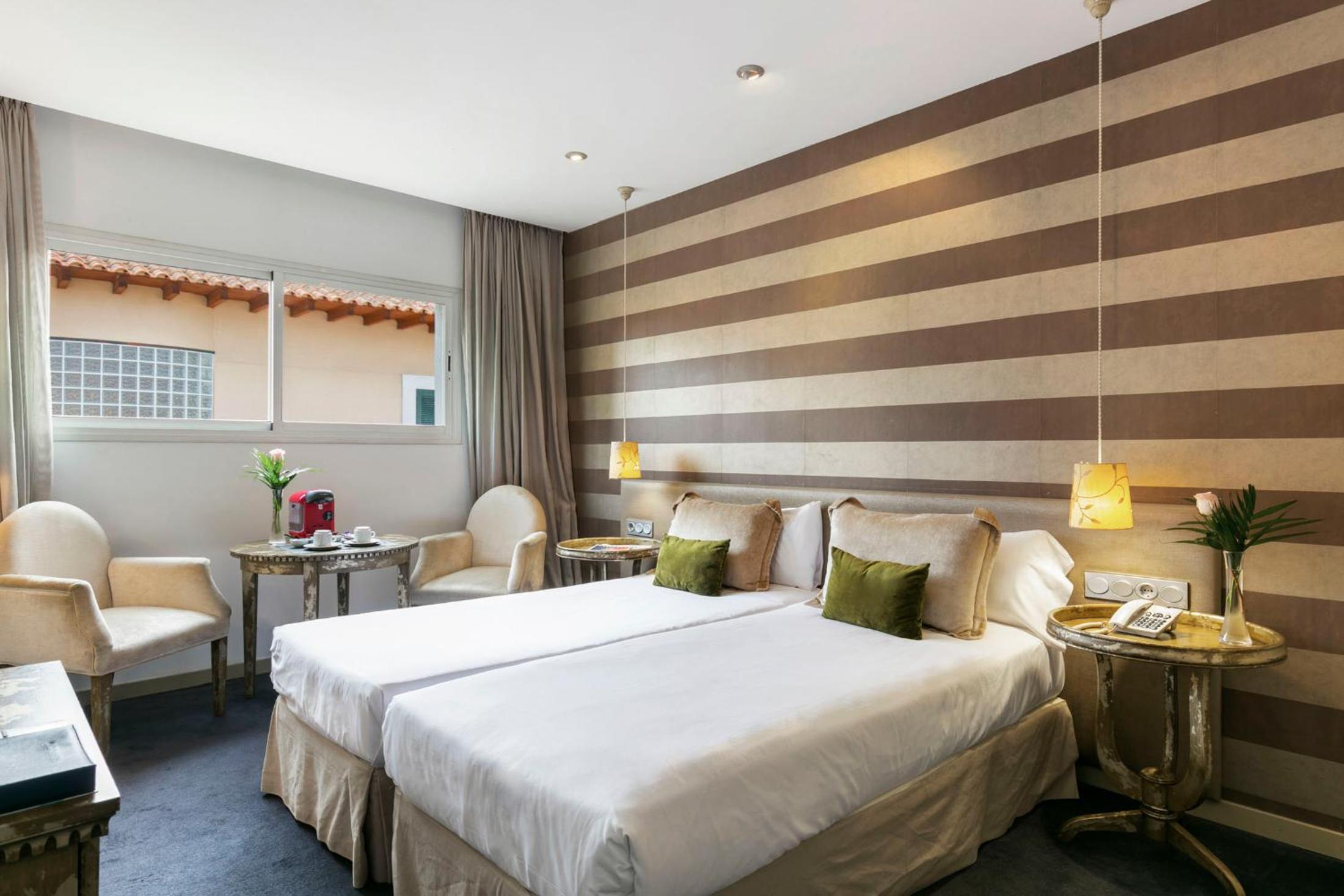 Superior Double or Twin Room - Photo 1