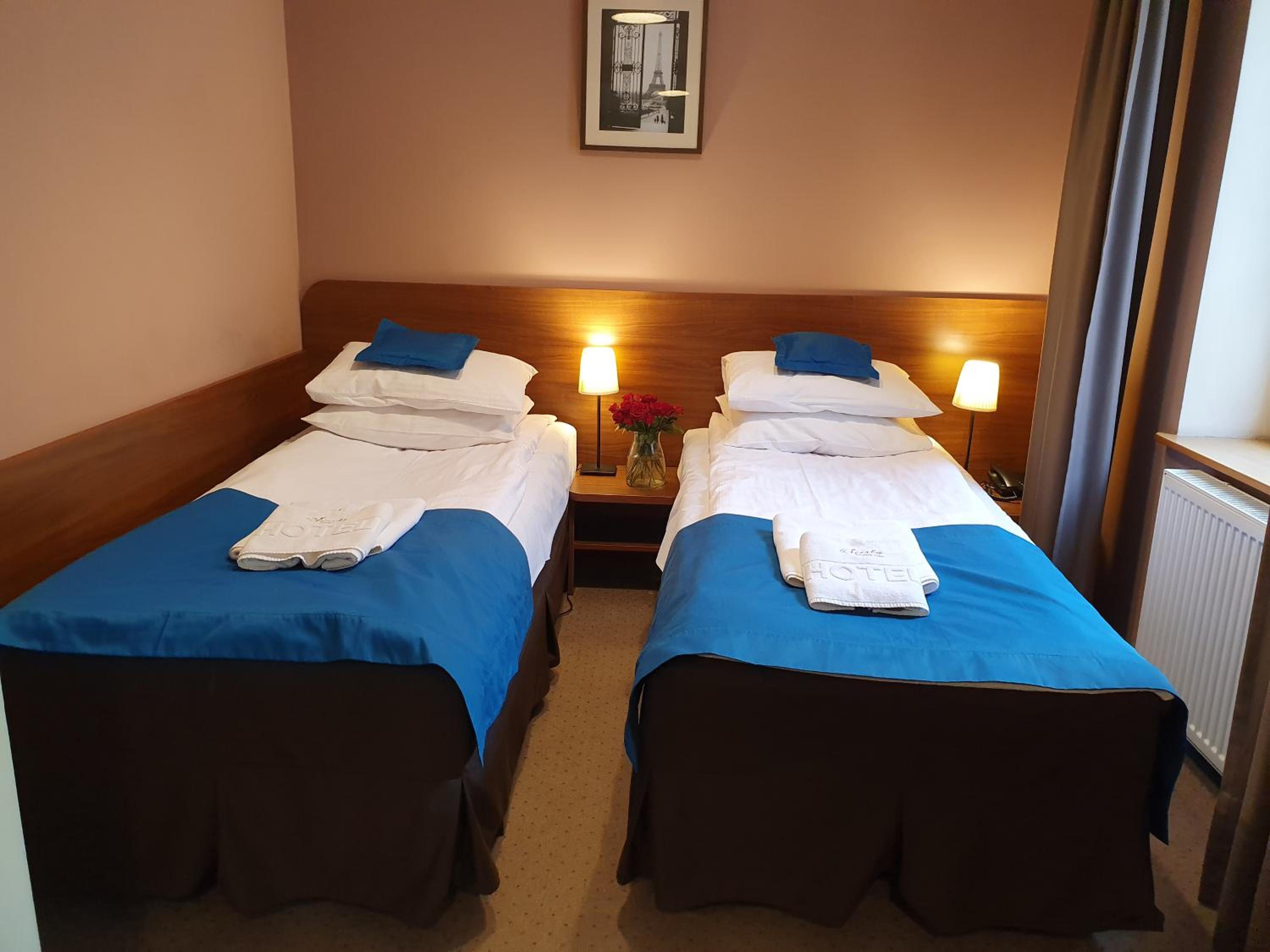Twin Room - Photo 4