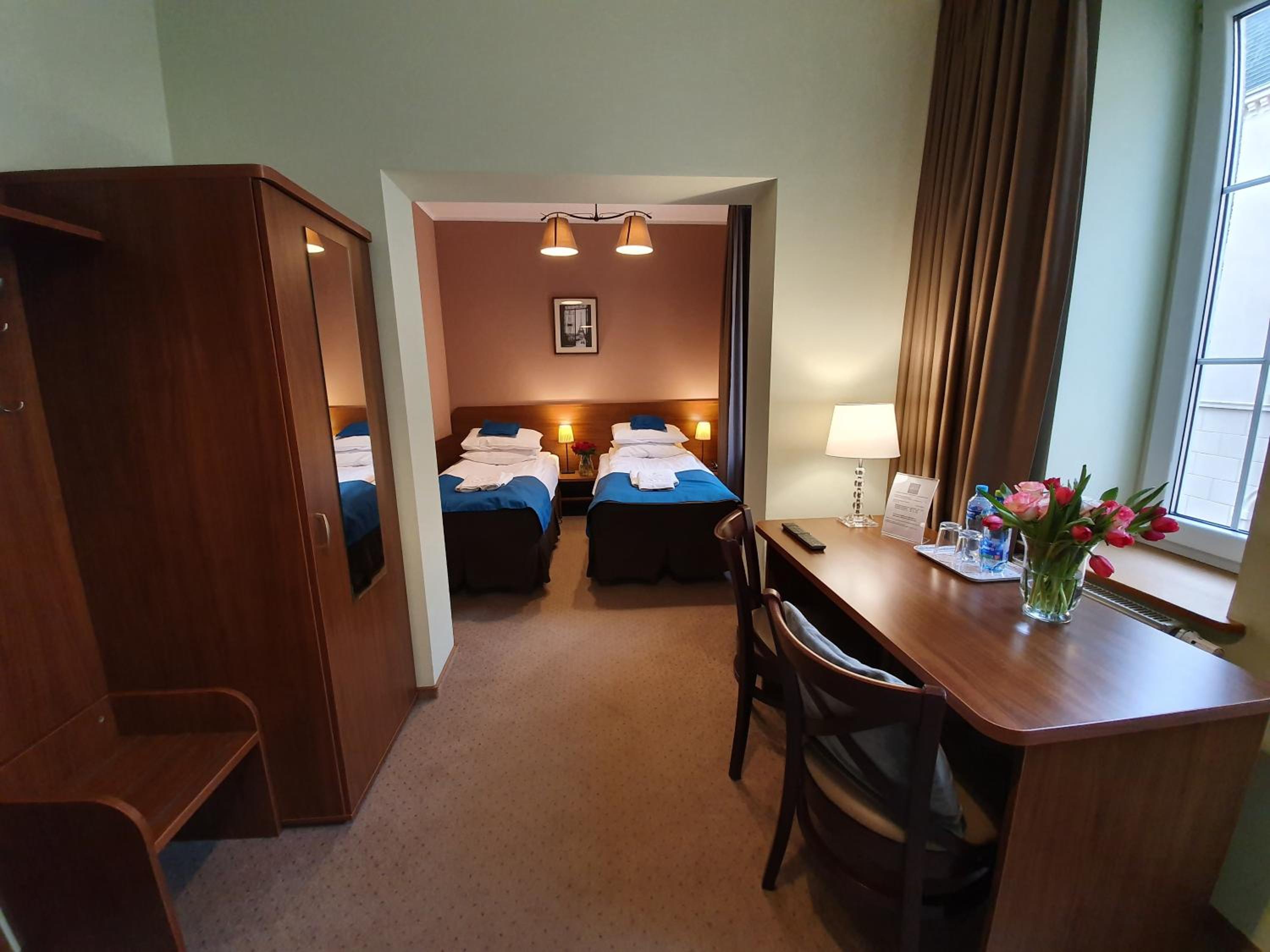 Twin Room - Photo 1