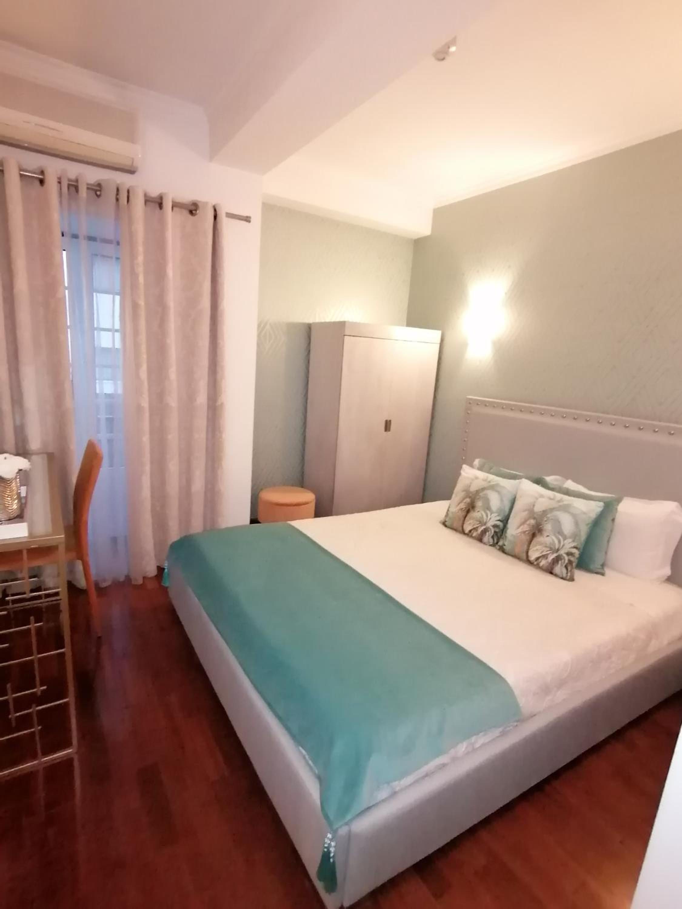Double Room (1 Double Bed) - Photo 11