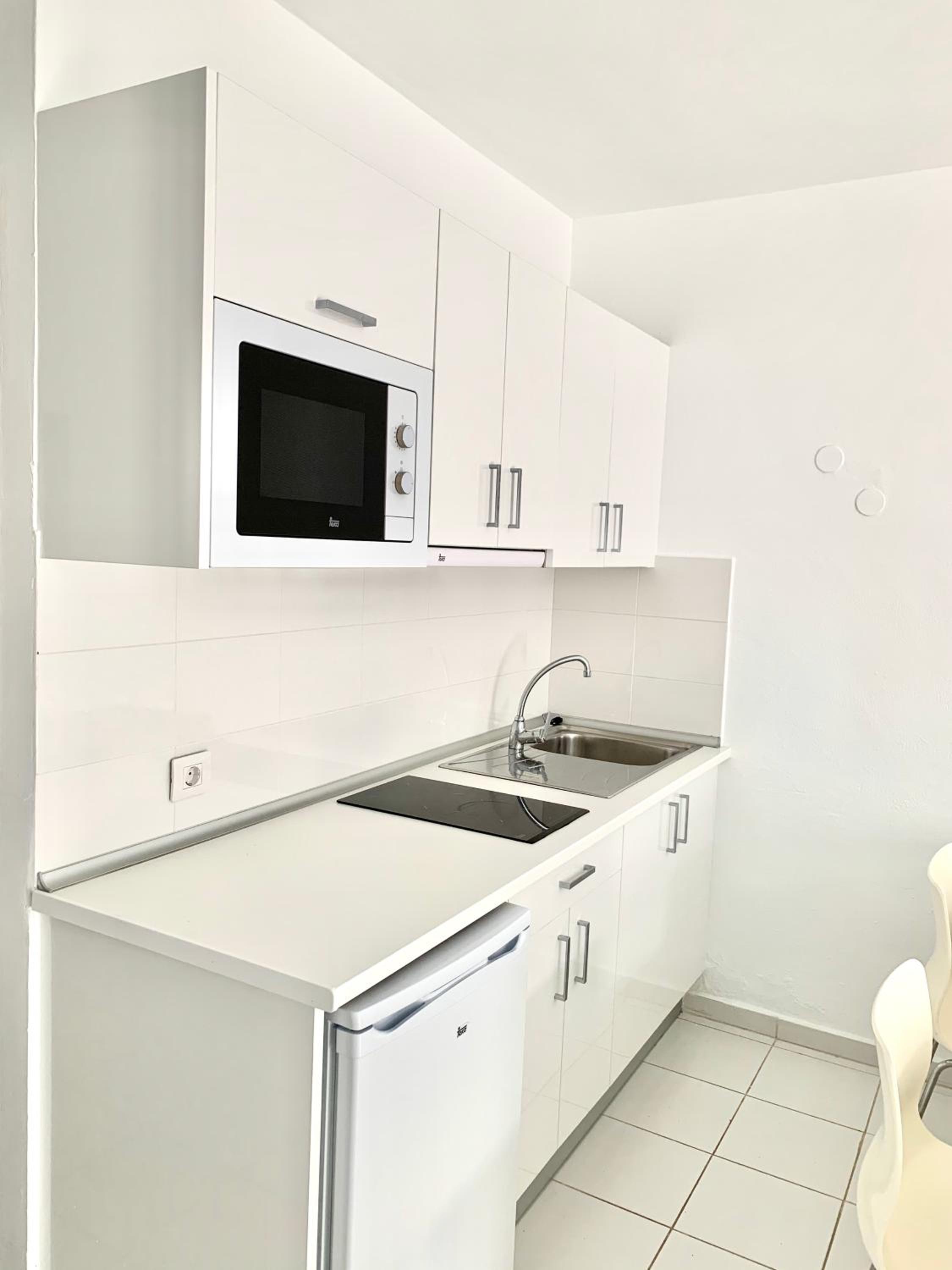 One-Bedroom Apartment (2 Adults + 2 Children) photo 3
