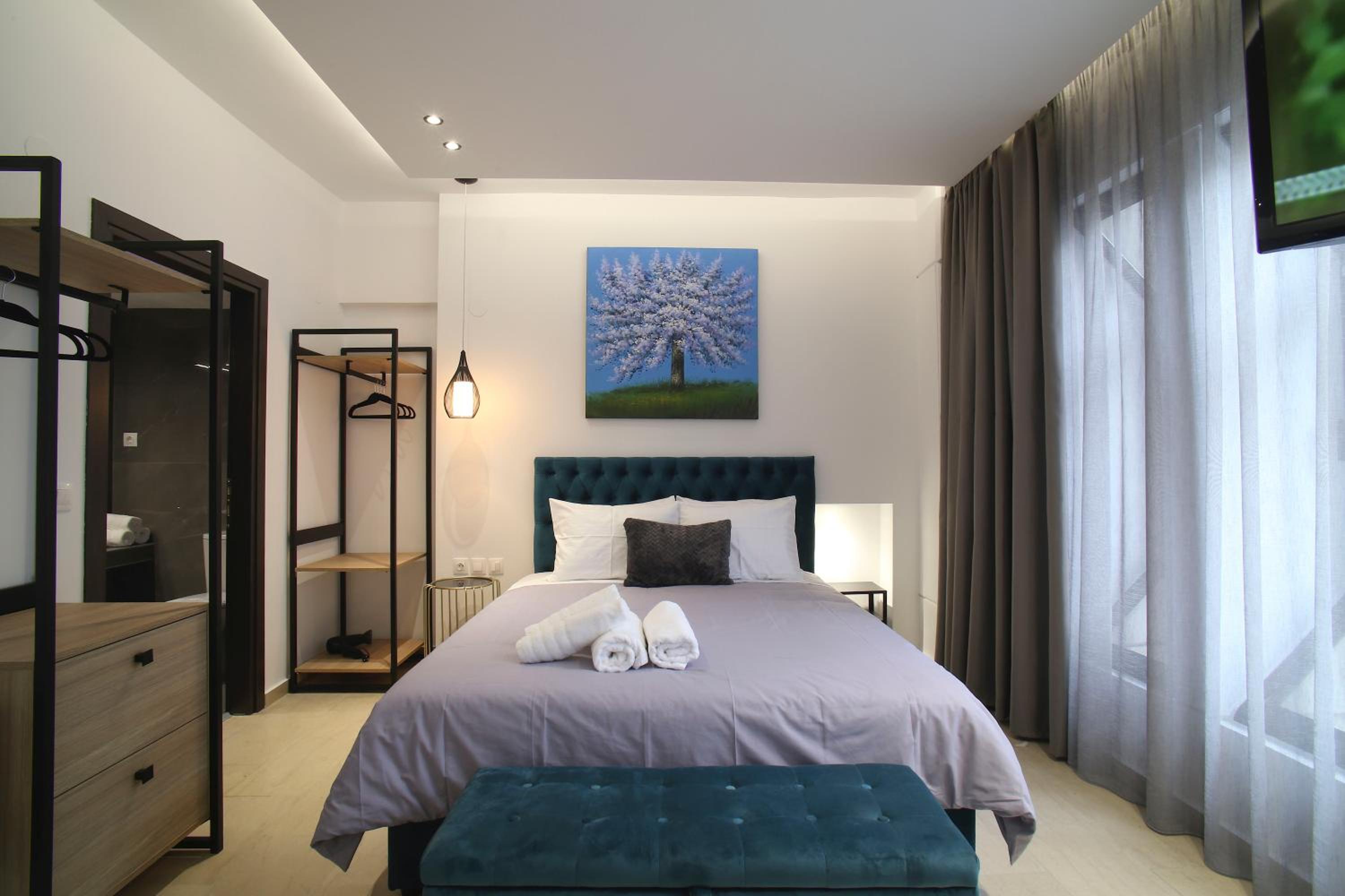 Suite - Photo 3