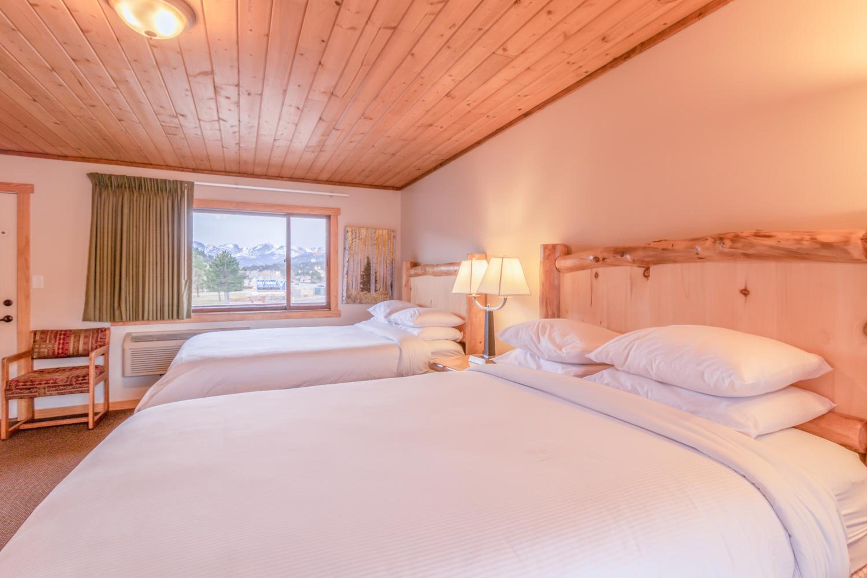 2 Bedroom Queen Suite
