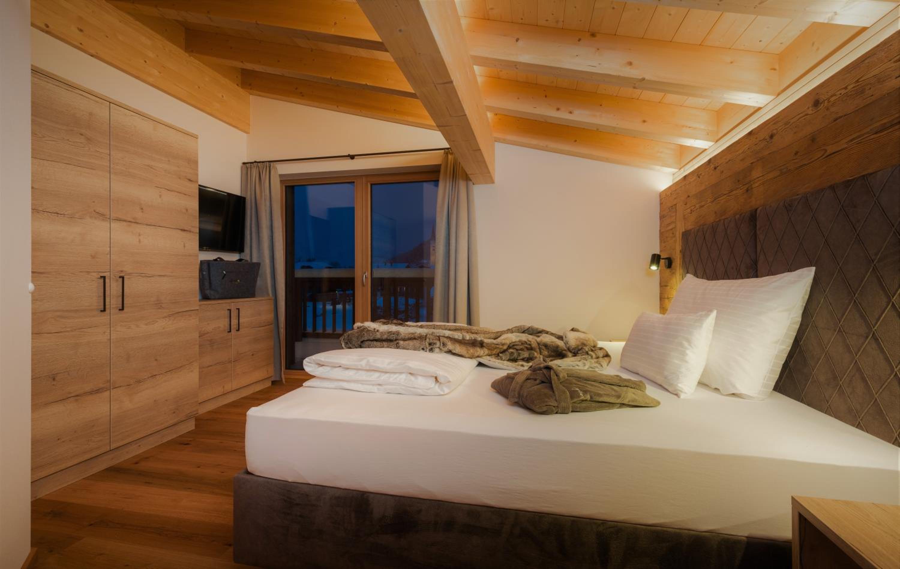 Apartment - Split Level