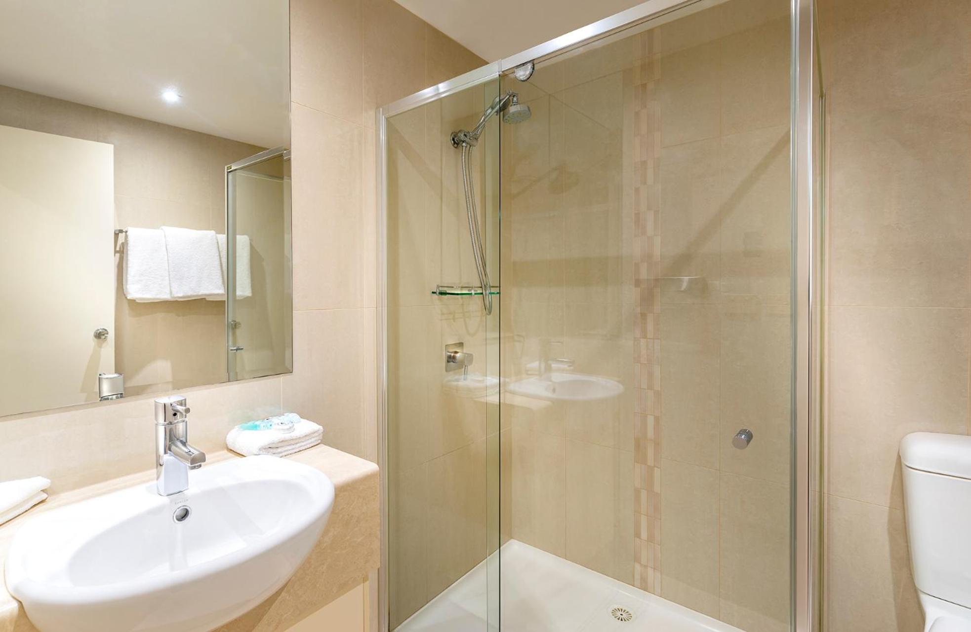 Executive Double or Twin Room - Photo 8