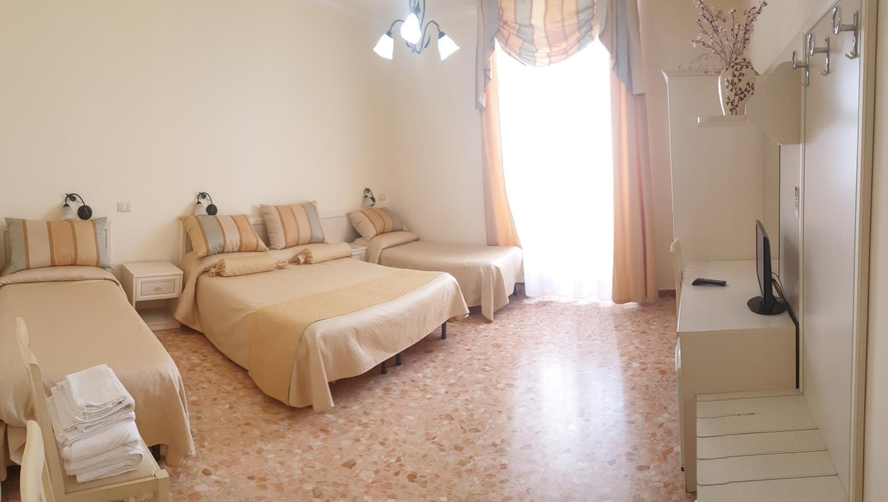 Quadruple Room photo 3
