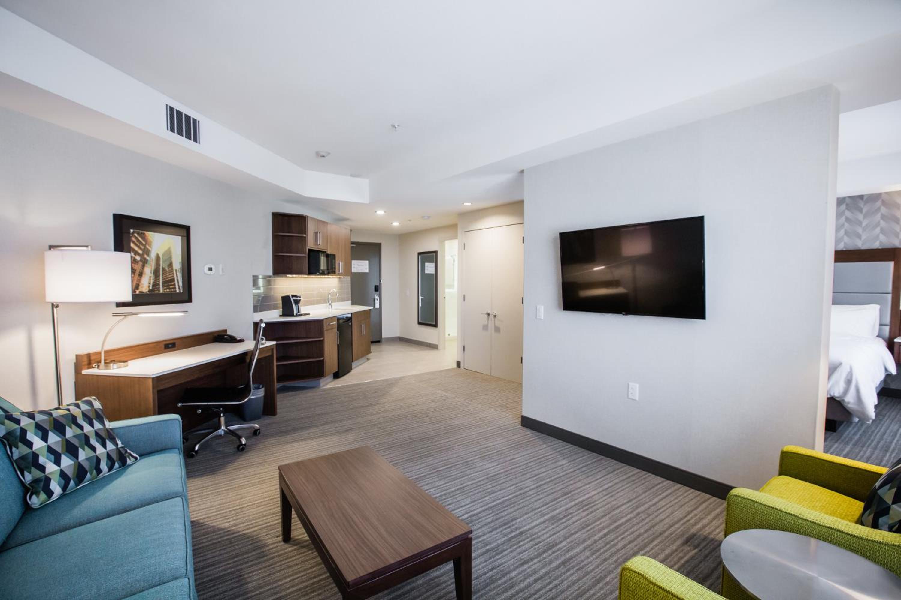 King Suite with Jetted Tub