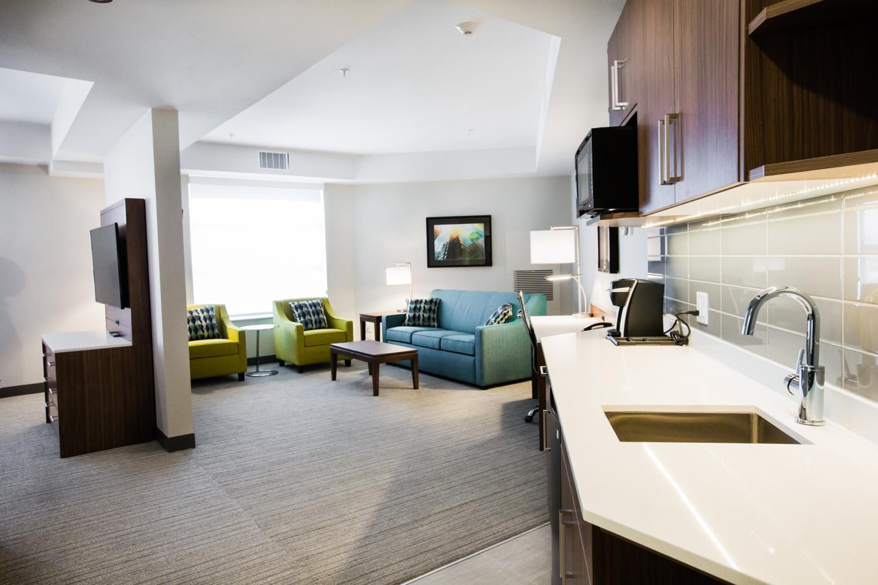 King Suite with Jetted Tub