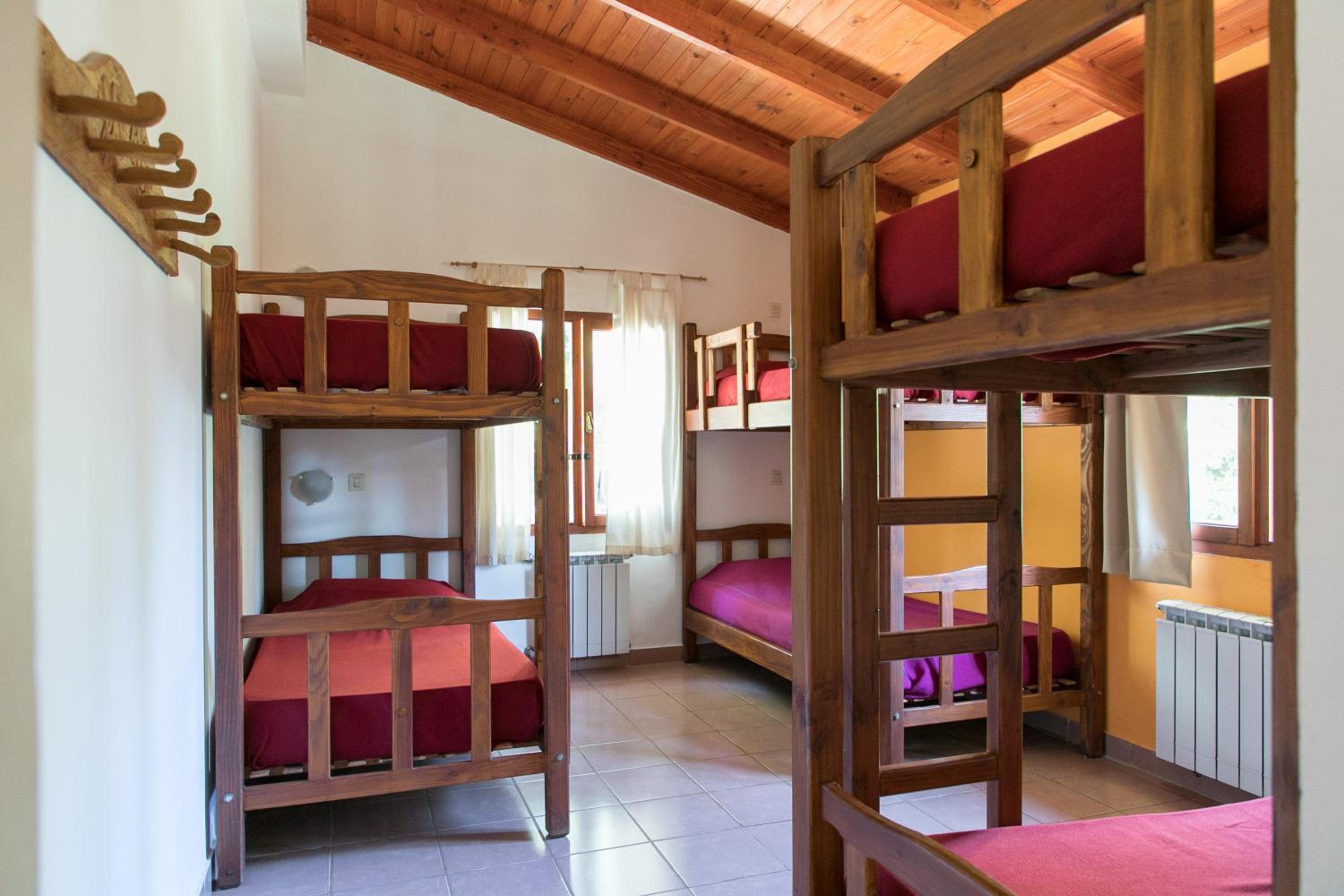 Bed in 6-Bed Mixed Dormitory Room photo 3