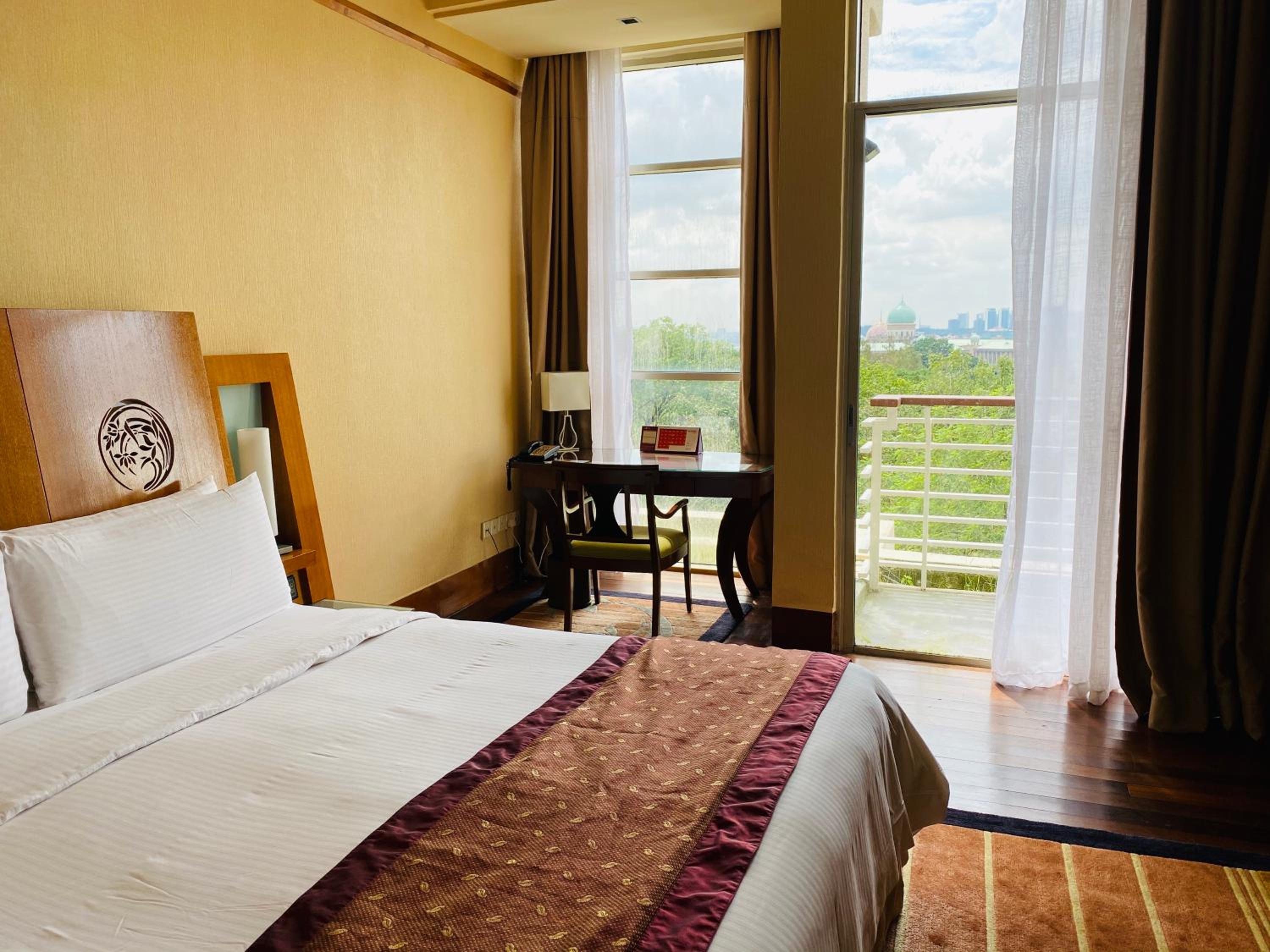 Deluxe Garden View - Perfect Celebration