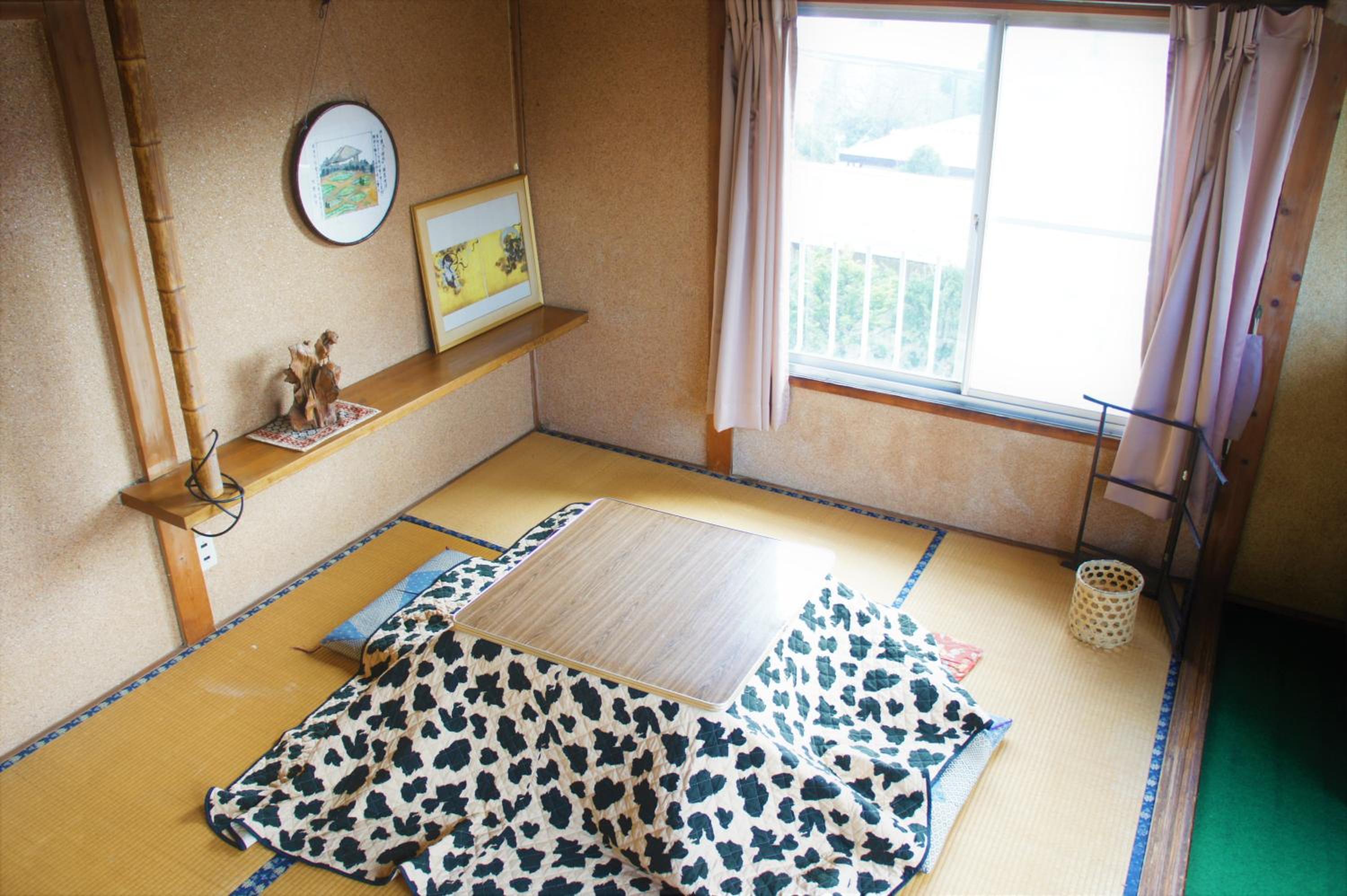 Economy Triple Room with Shared Bathroom