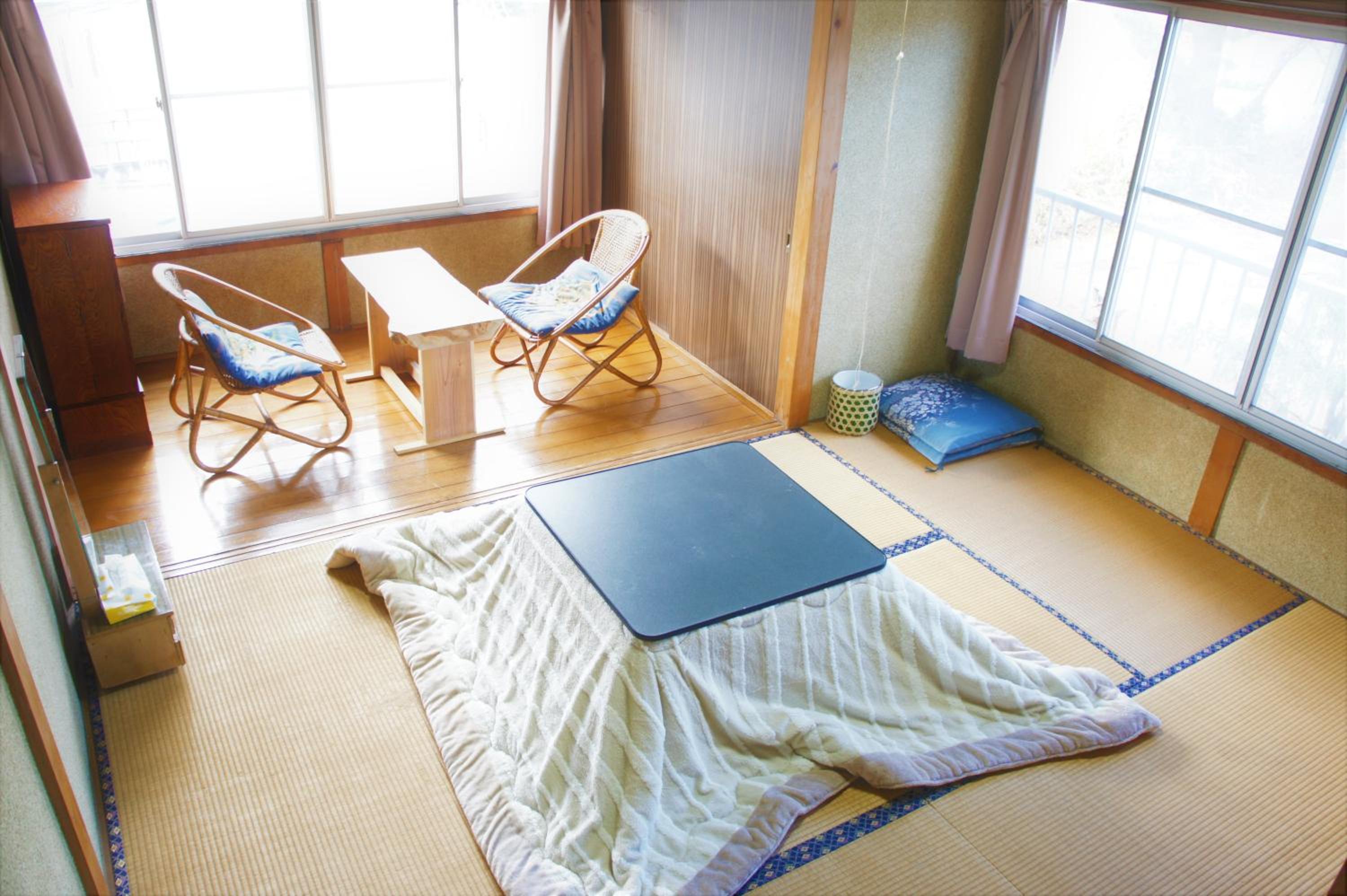 Economy Triple Room with Shared Bathroom photo 1