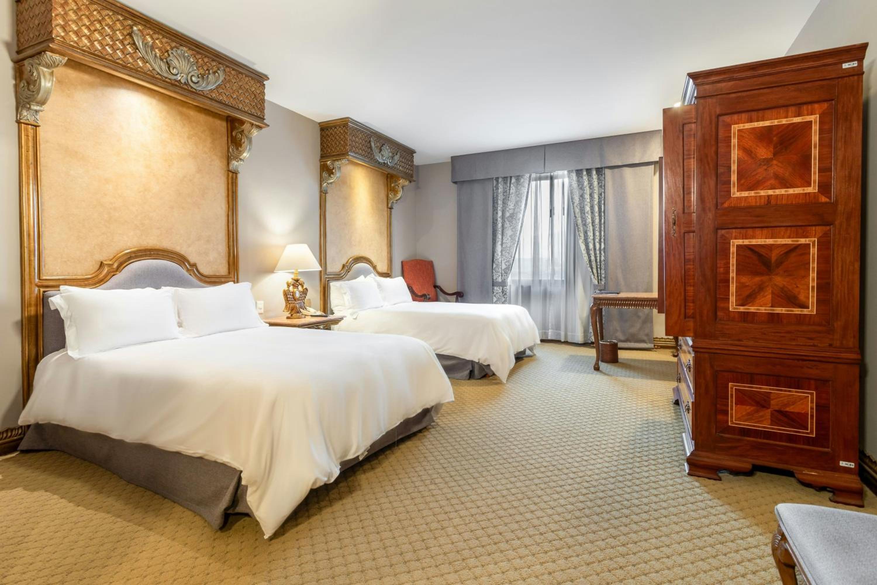 Grand Class Double Room with Two Double Beds - Concierge Level