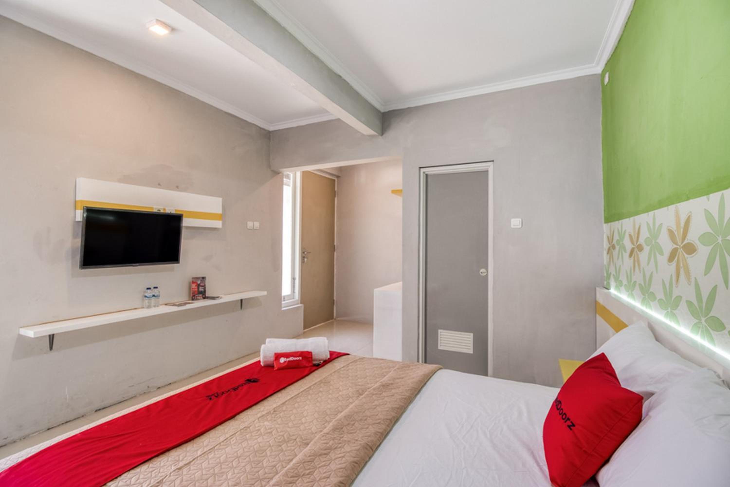 Deluxe Room - Photo 2
