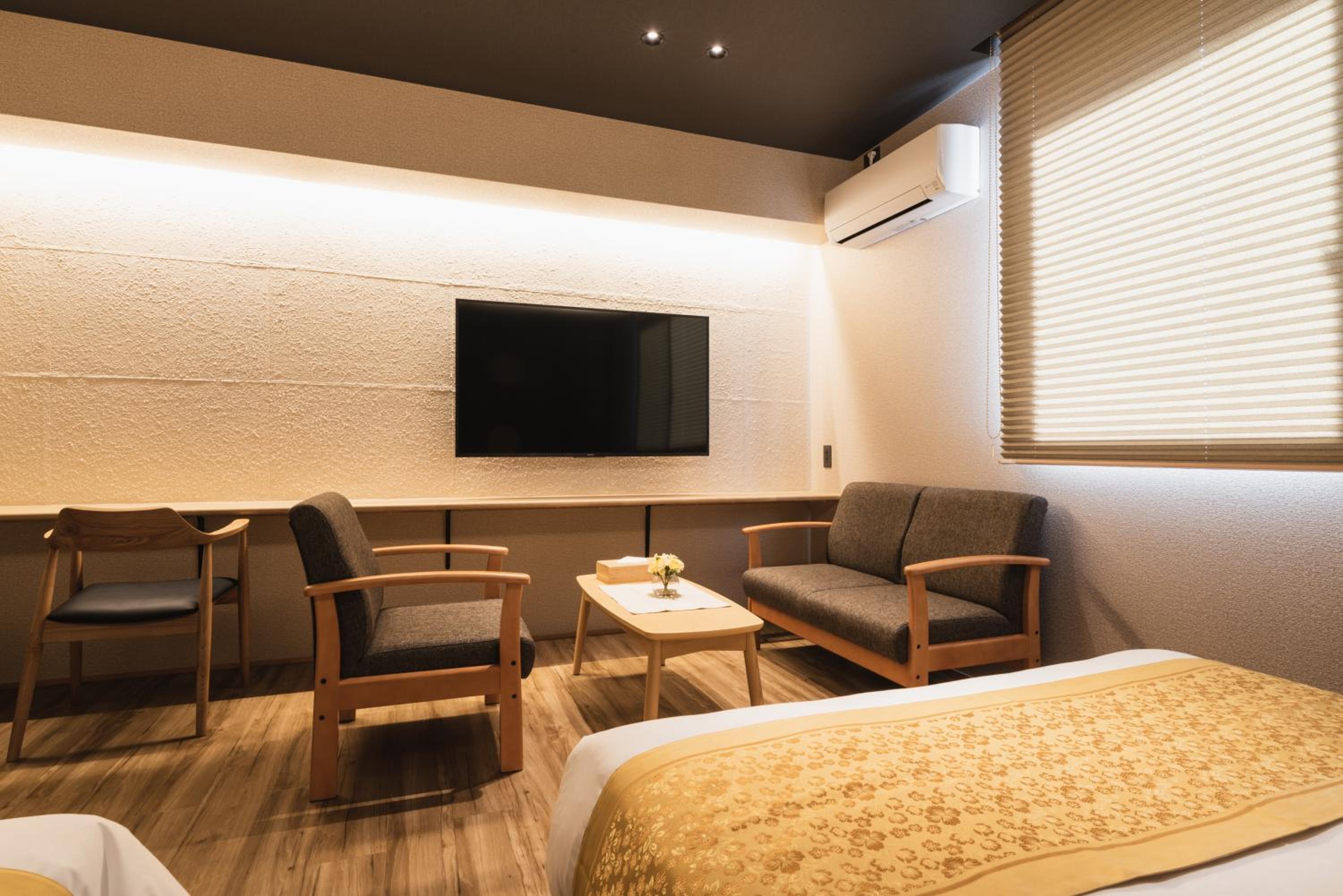 Deluxe Family Room - Photo 5