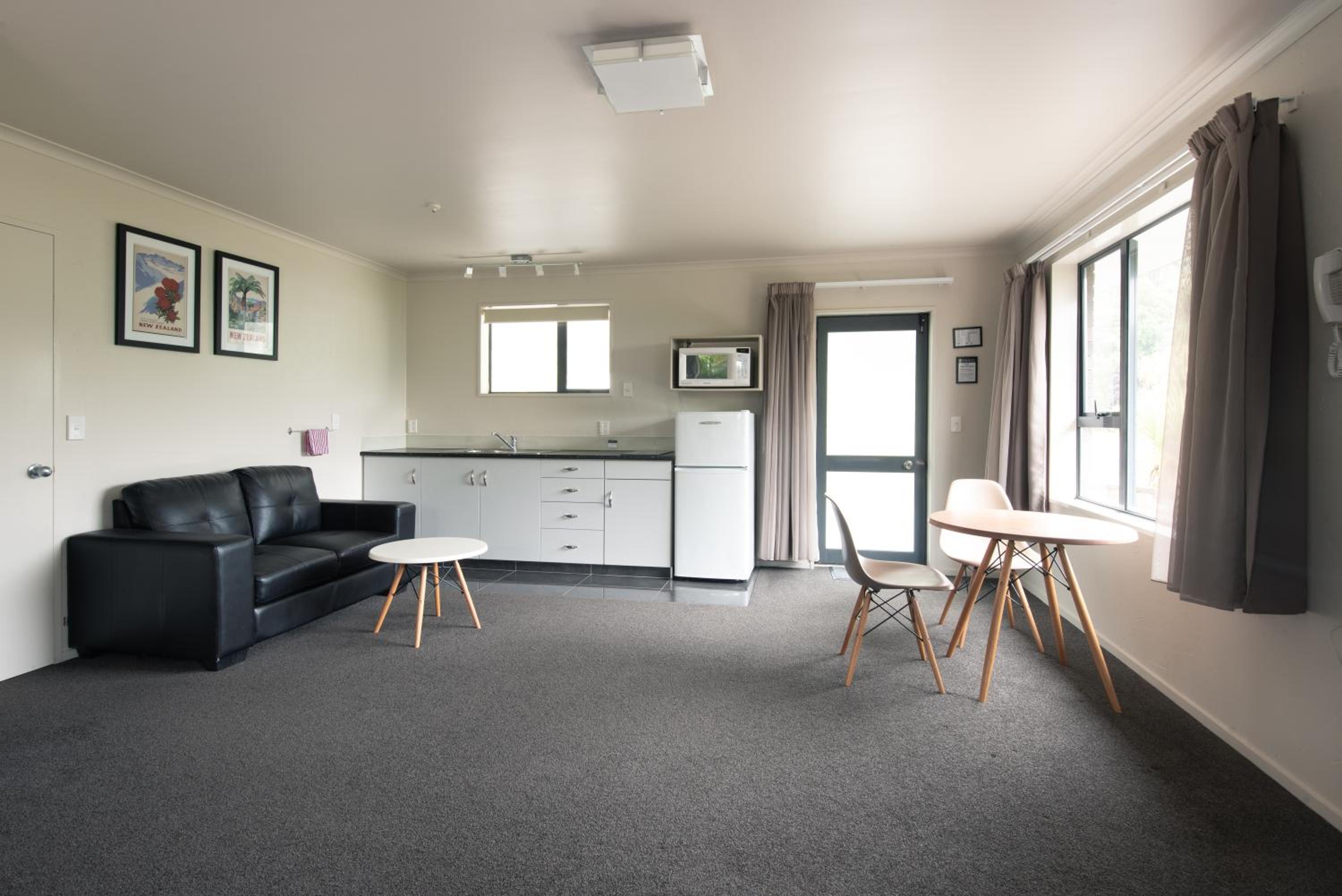 Studio with Kitchen and Mountain View - Photo 10