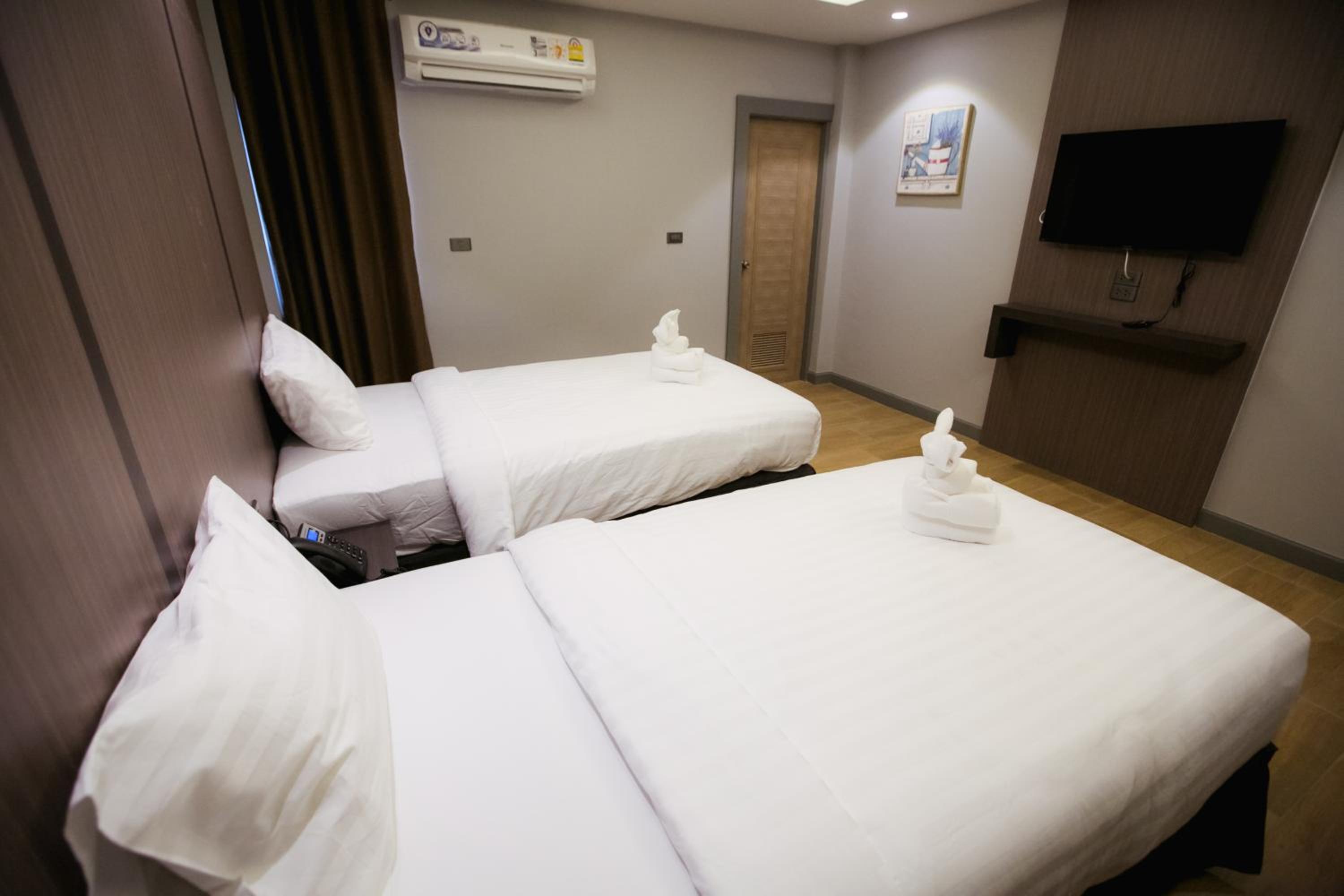 Deluxe Twin Room - Photo 1
