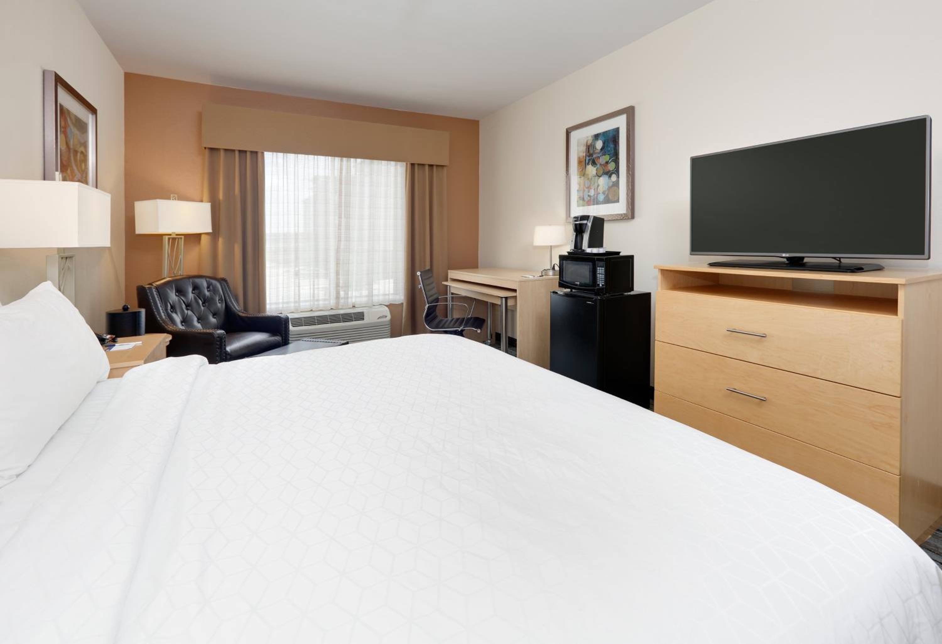 Standard King Room