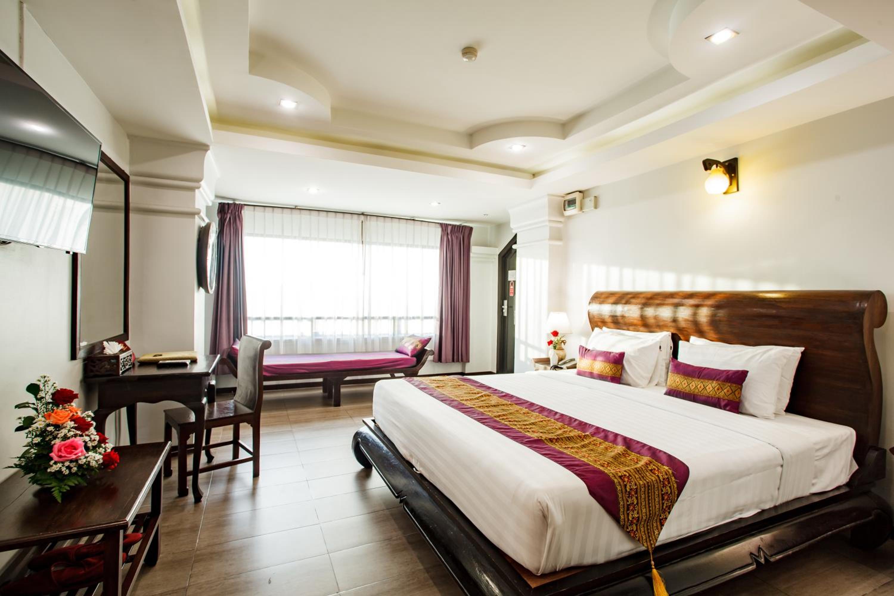 Grand Deluxe Double Room