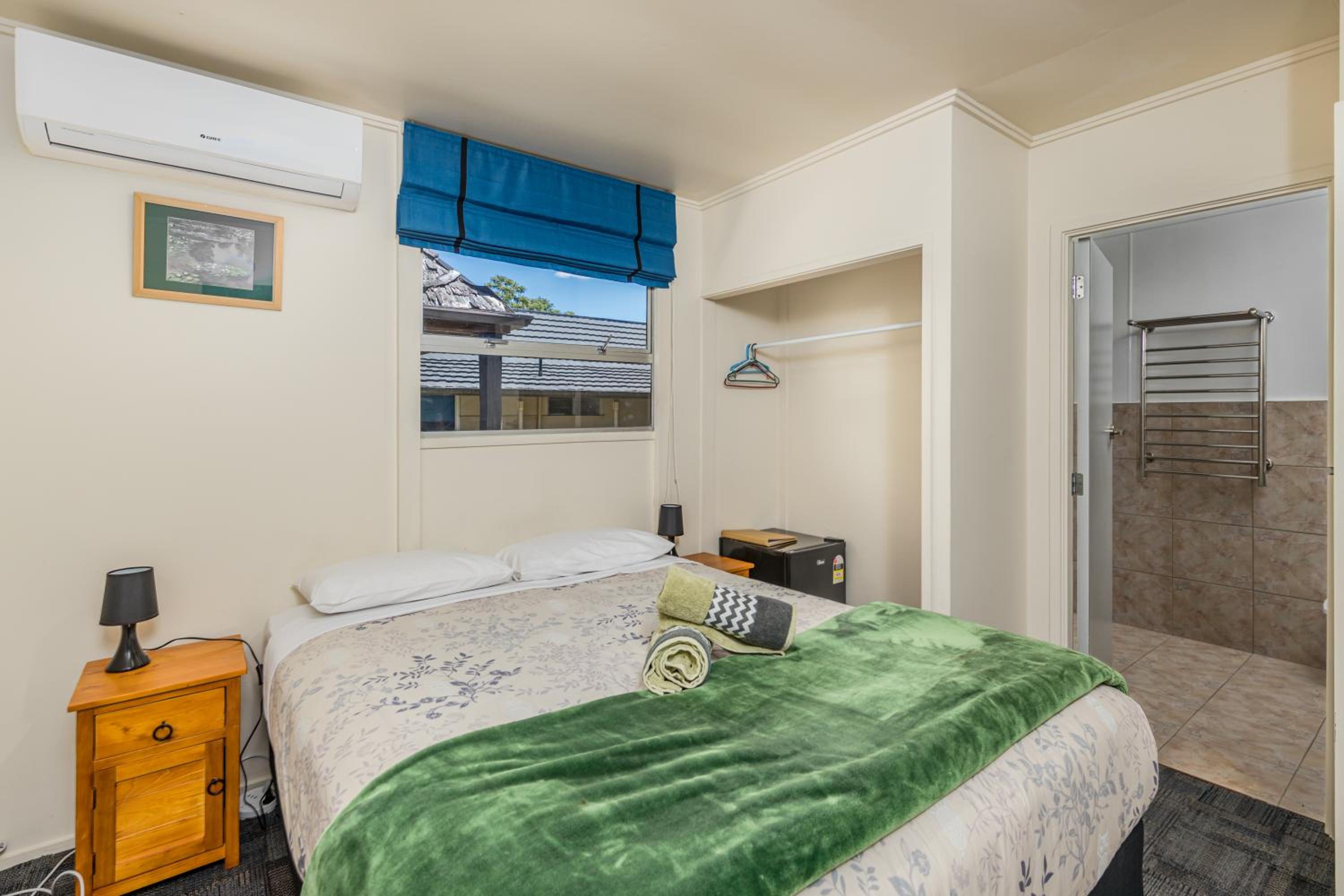 Double Room with Private Bathroom photo 1