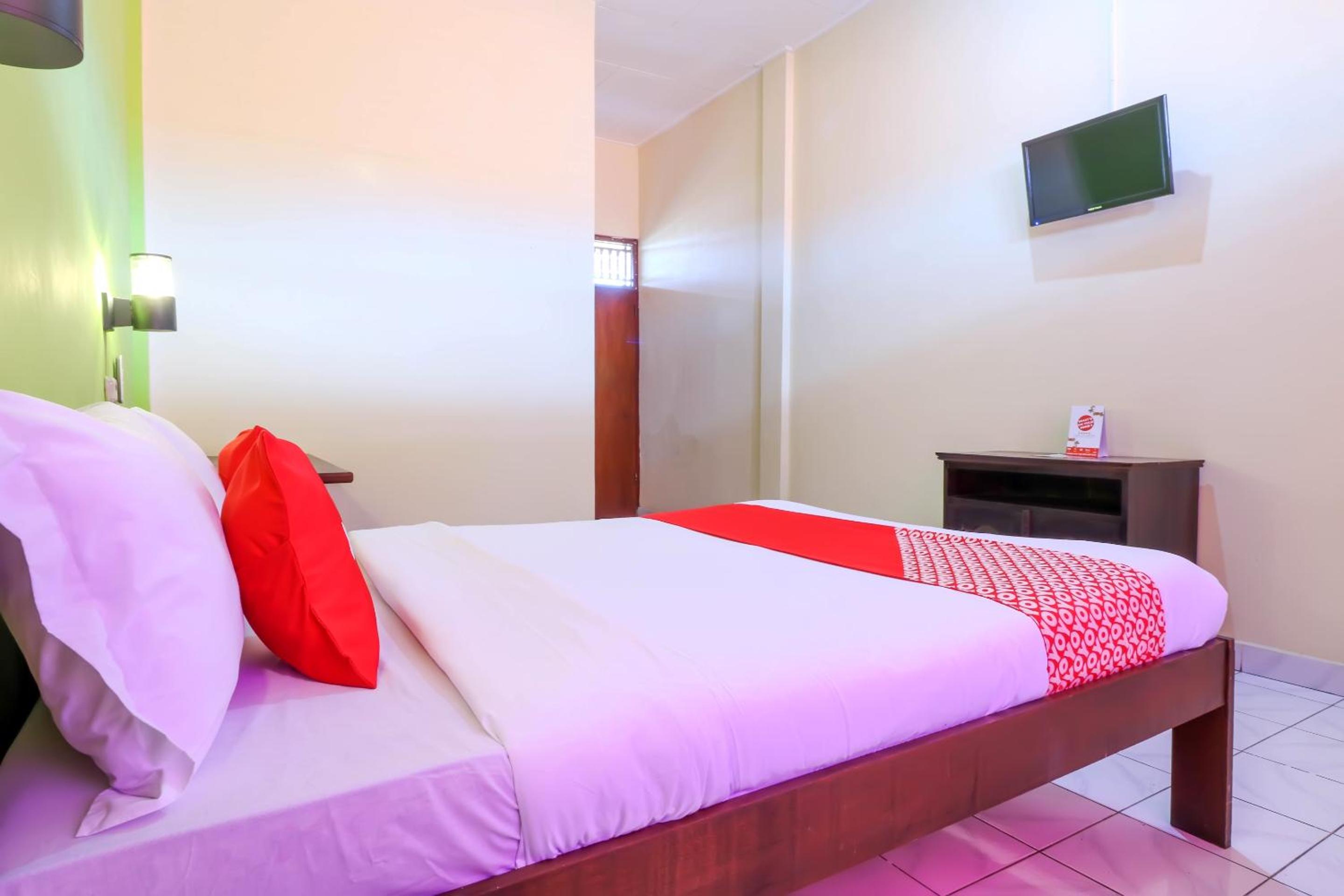Standard Double Room - Photo 8