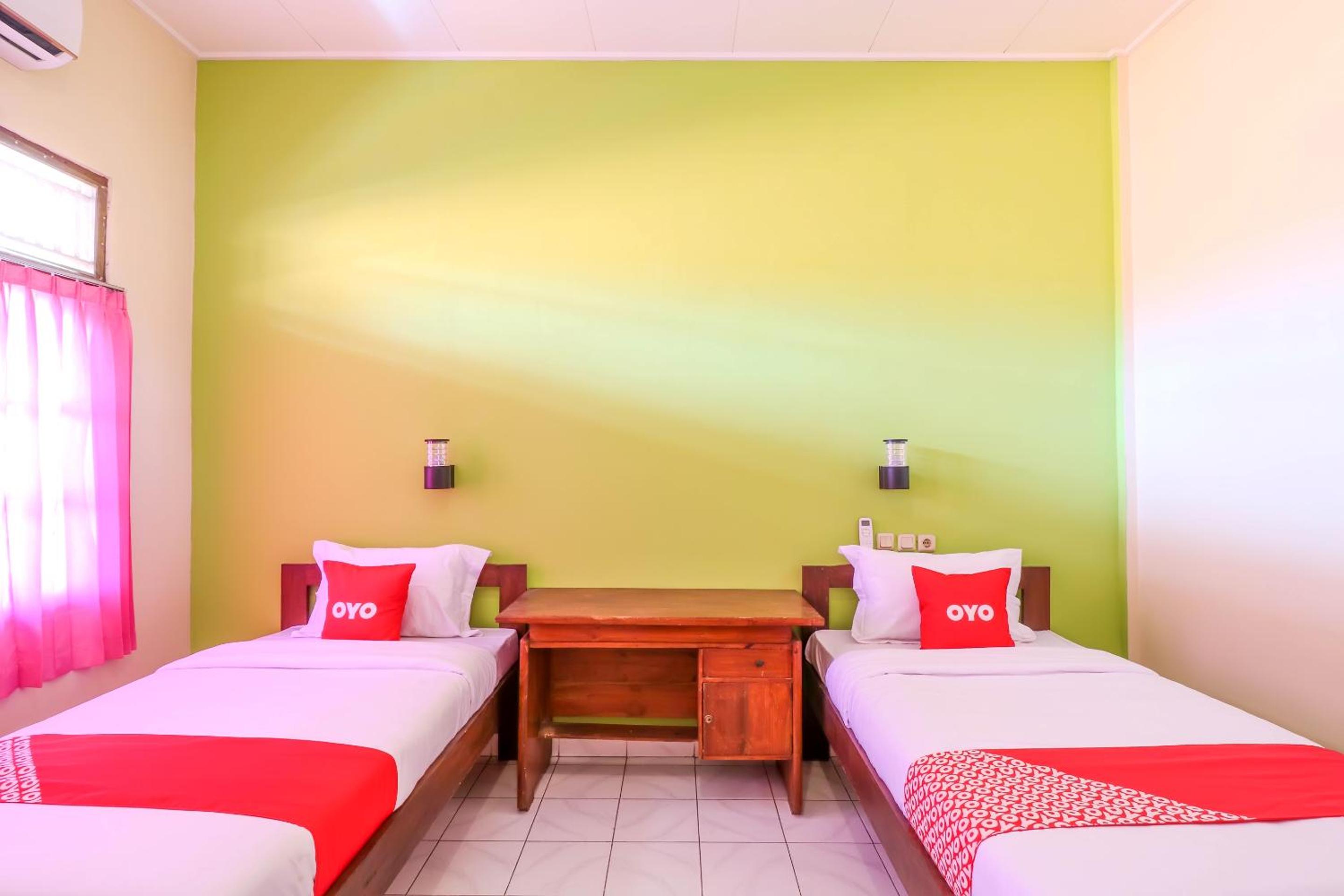 Standard Twin Room - Photo 3