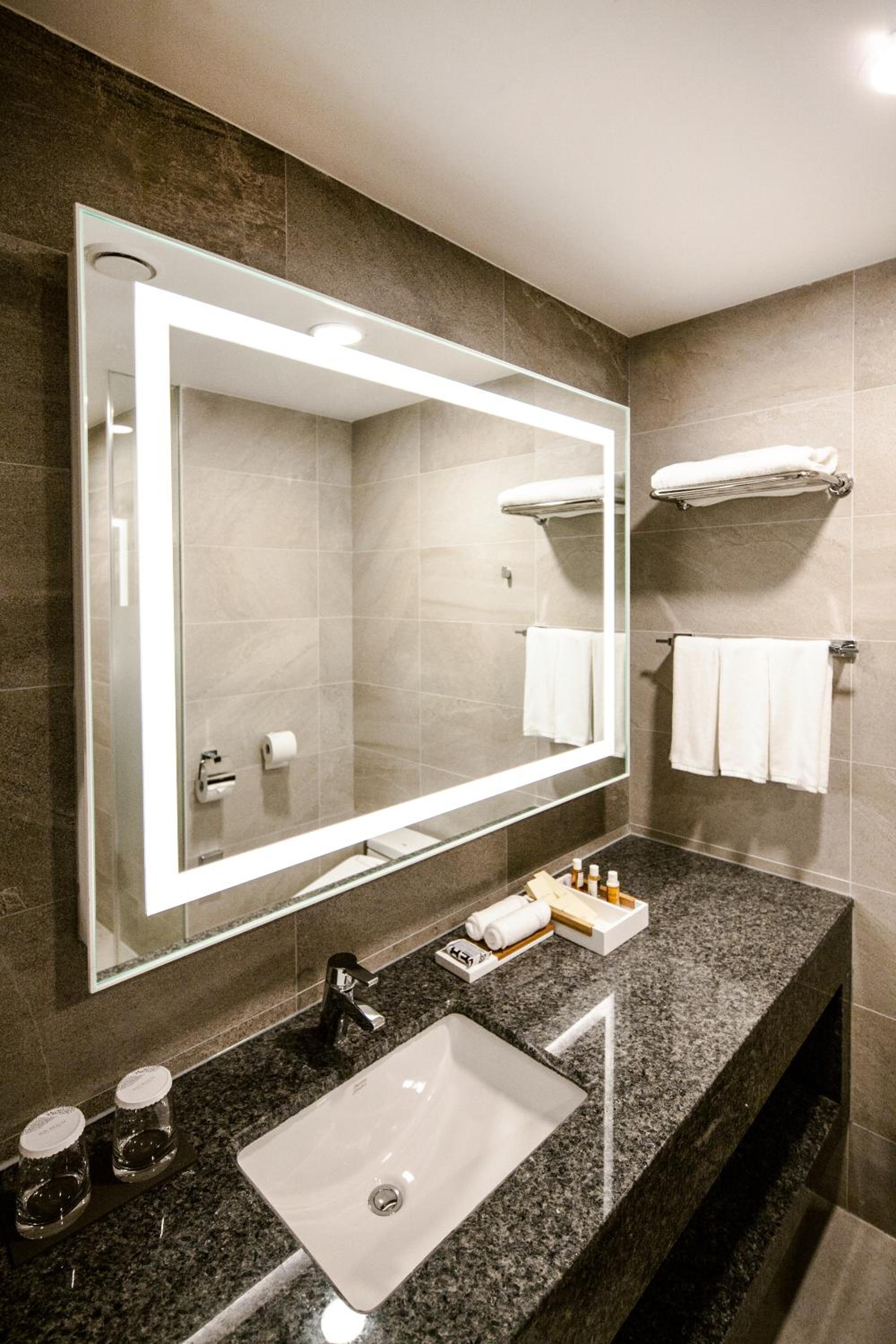 [Hotel] Superior (No Kitchen/Partial Ocean View/Double) photo 3